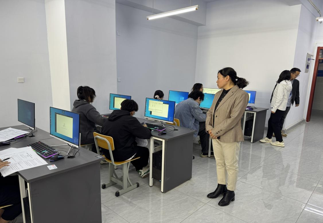 少妇被又大又粗又爽久久