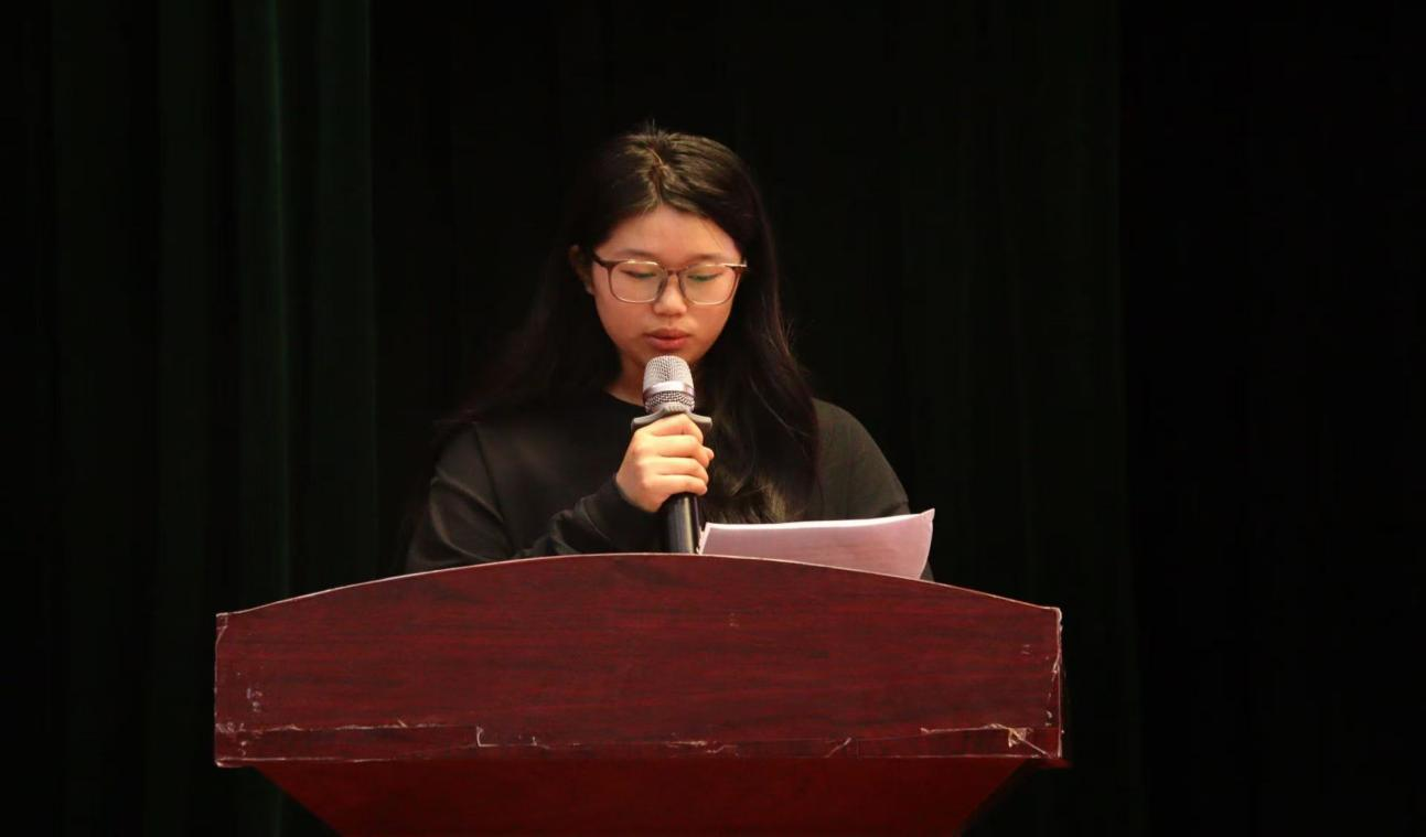 少妇被又大又粗又爽久久