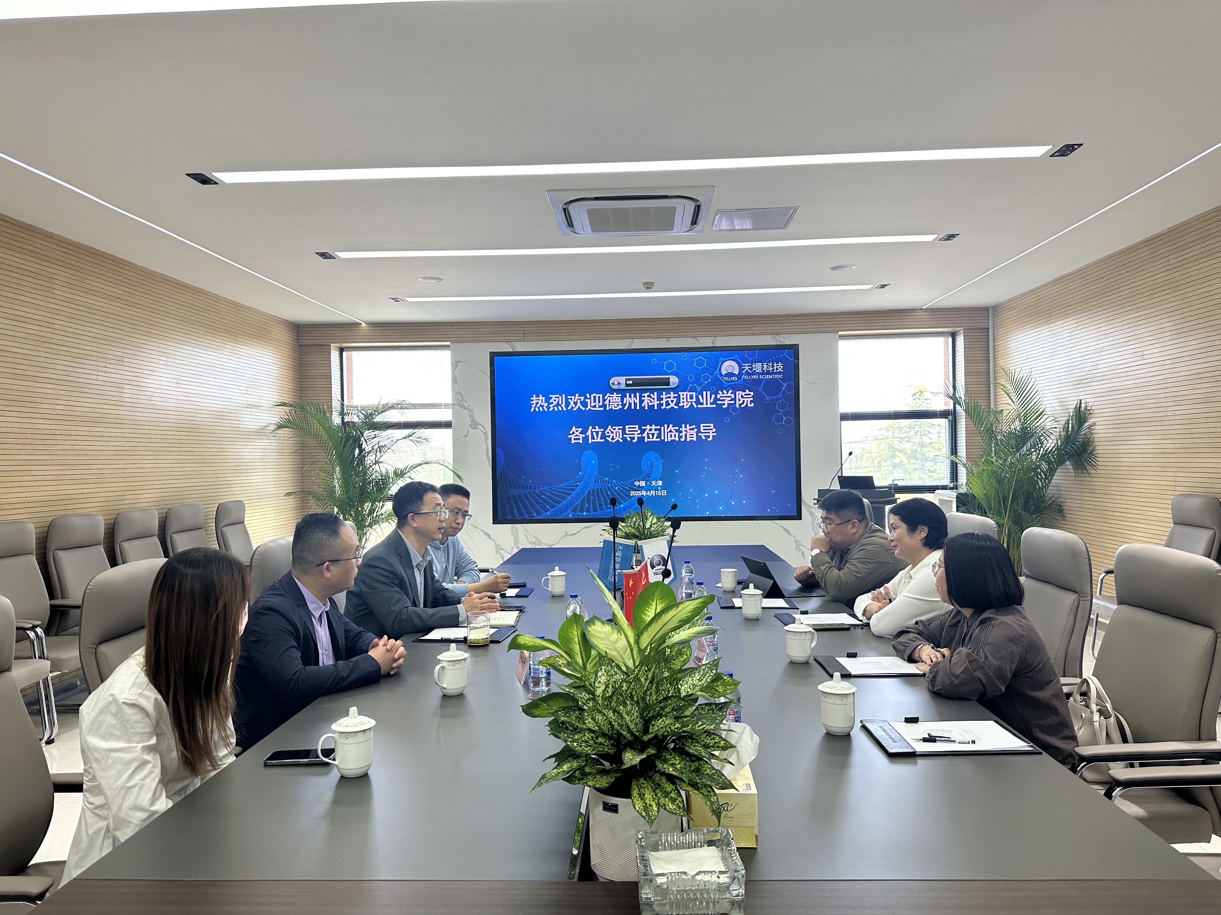 少妇被又大又粗又爽久久