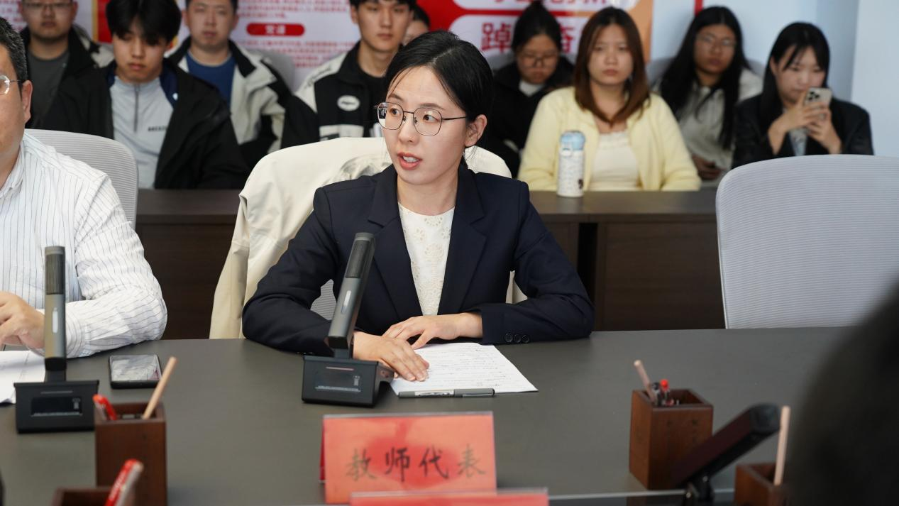 少妇被又大又粗又爽久久