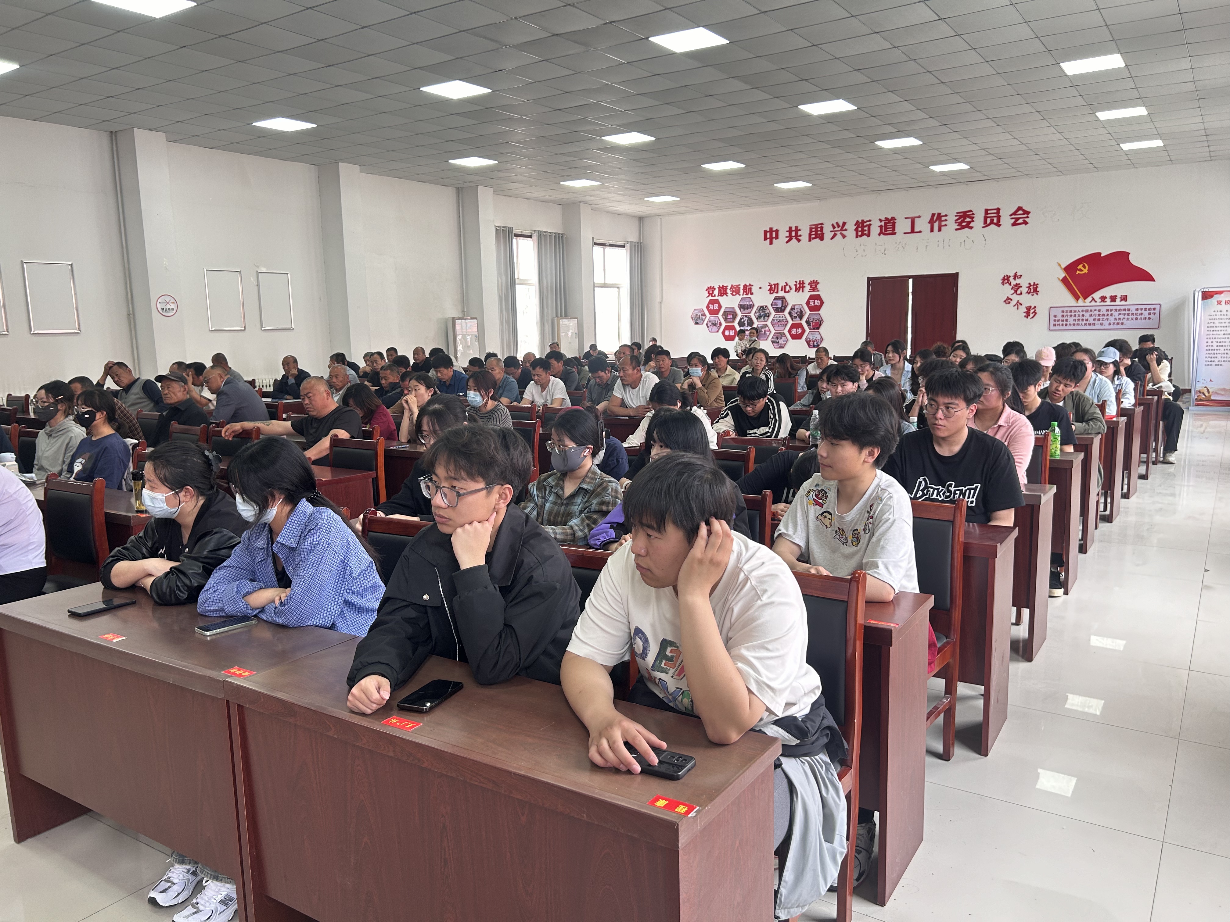 少妇被又大又粗又爽久久