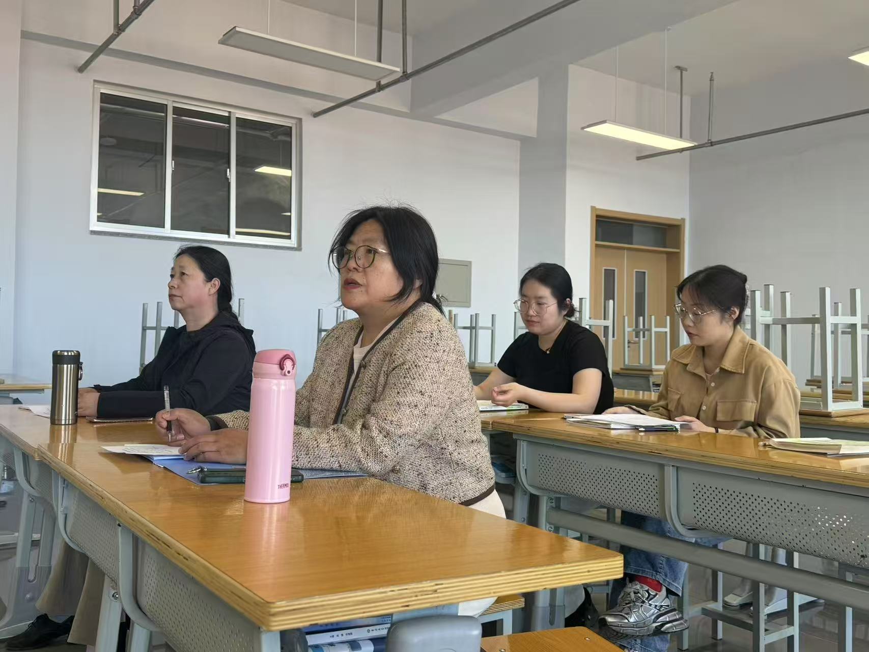 少妇被又大又粗又爽久久