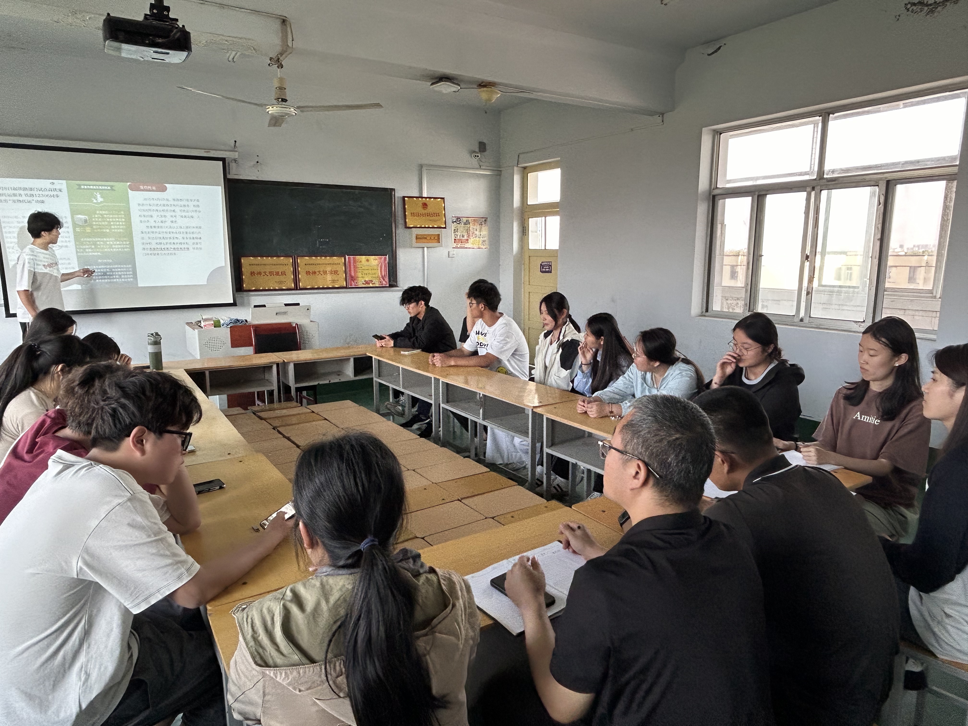 少妇被又大又粗又爽久久