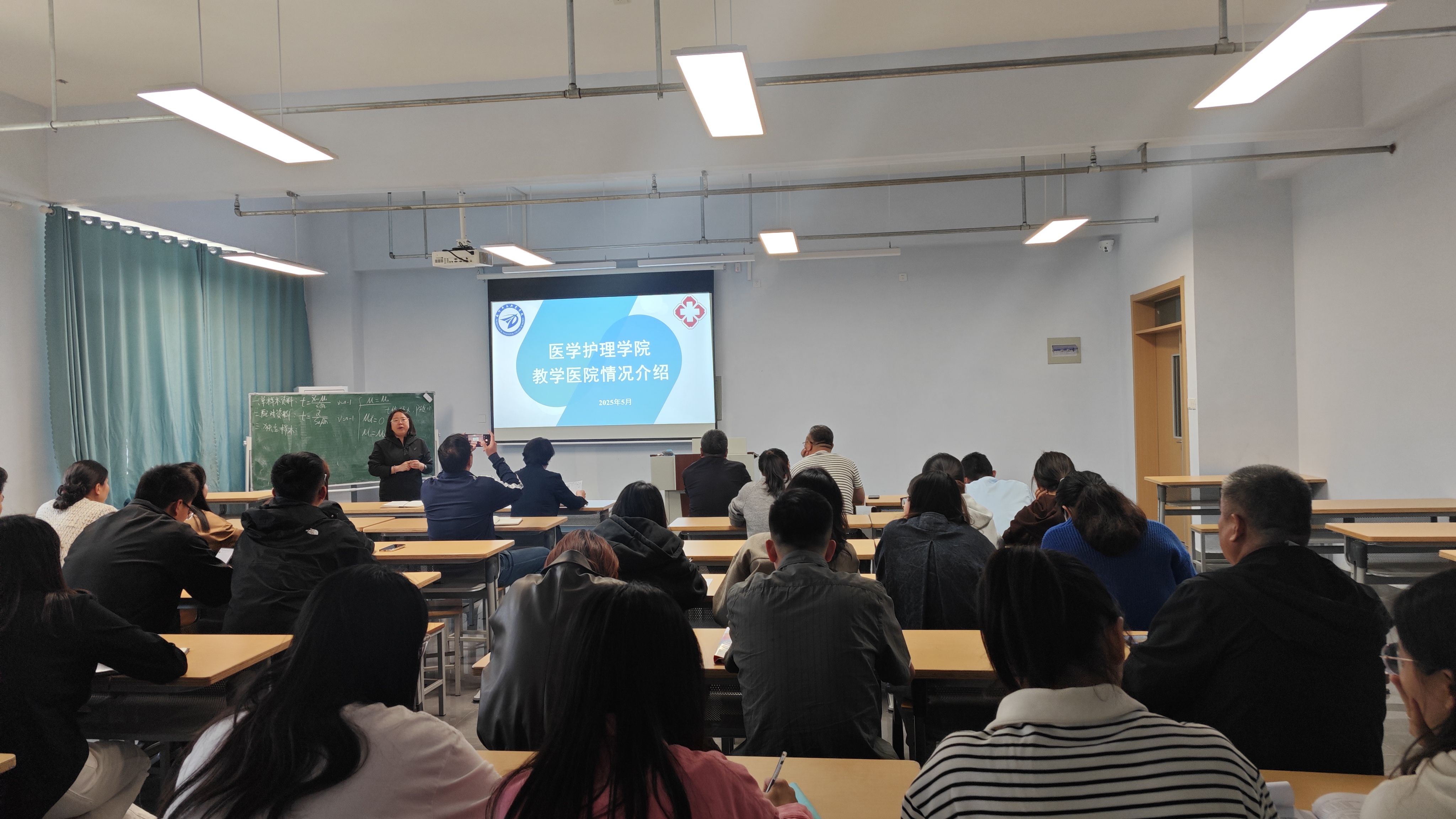 少妇被又大又粗又爽久久