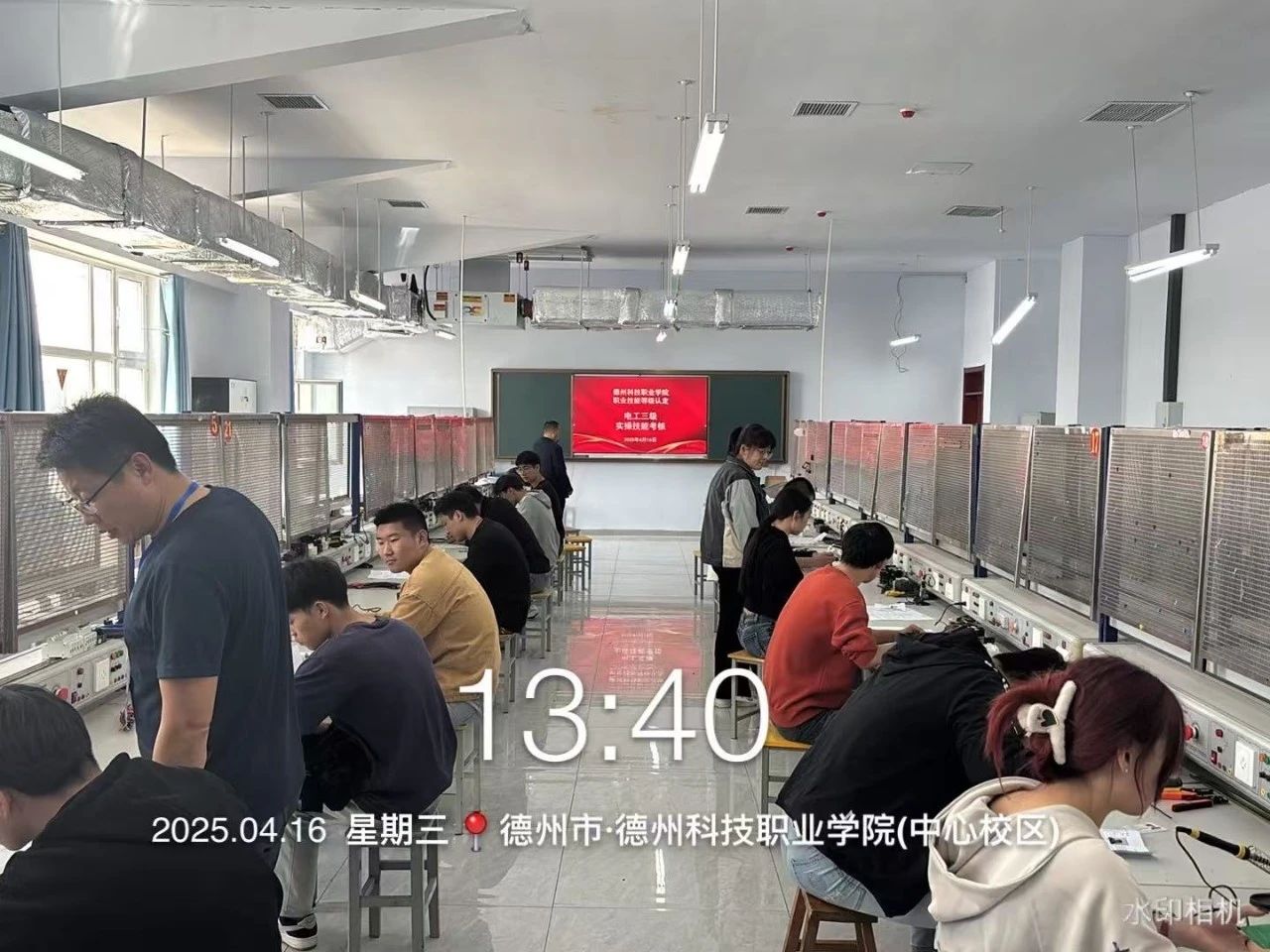 少妇被又大又粗又爽久久