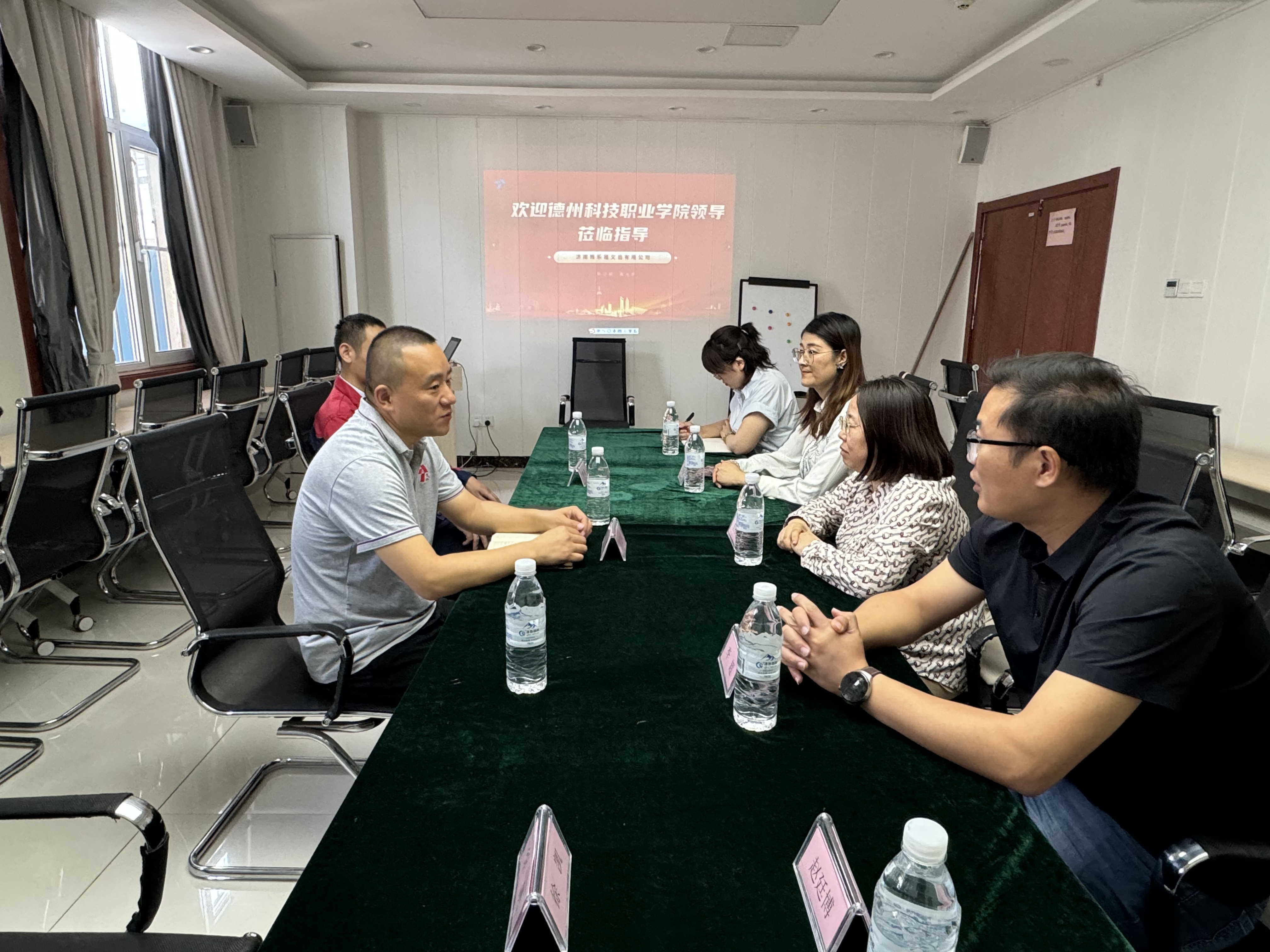 少妇被又大又粗又爽久久