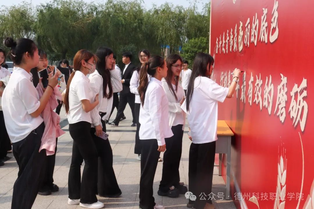 少妇被又大又粗又爽久久