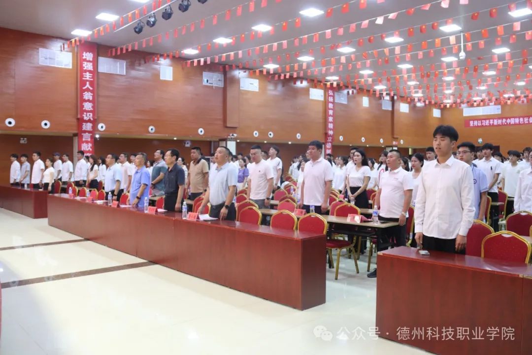 少妇被又大又粗又爽久久