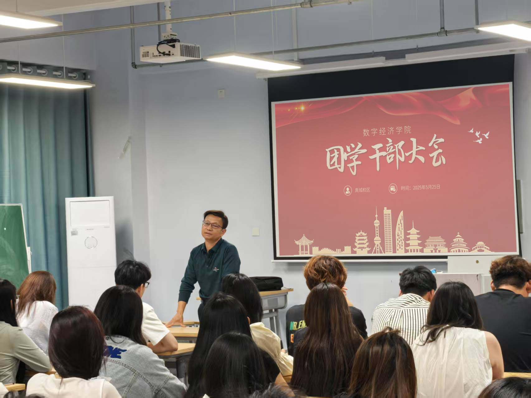 少妇被又大又粗又爽久久