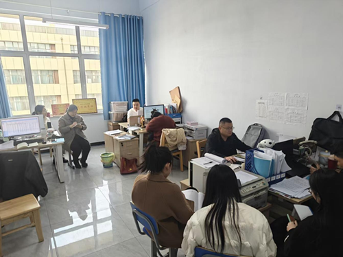 少妇被又大又粗又爽久久