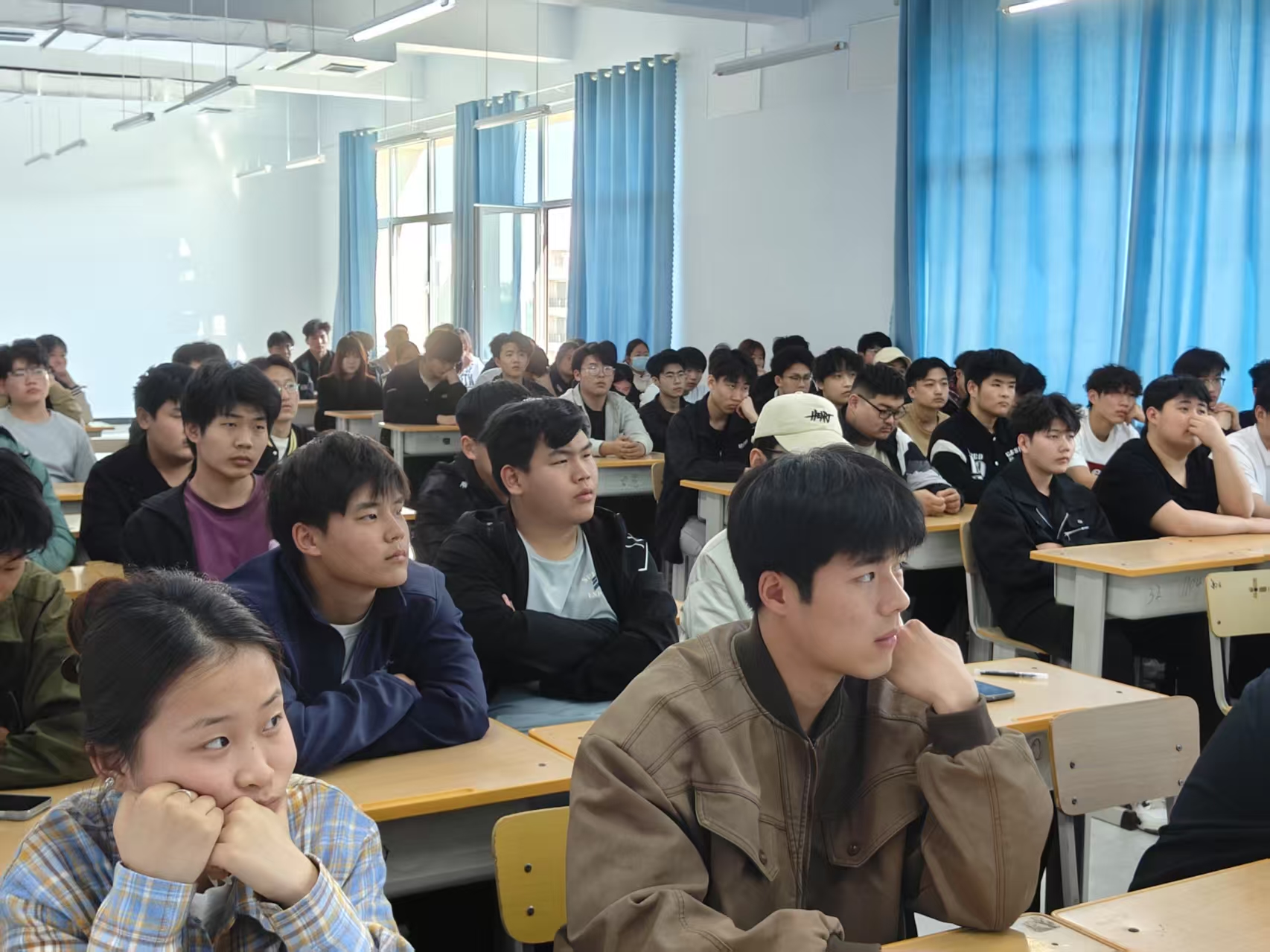 少妇被又大又粗又爽久久