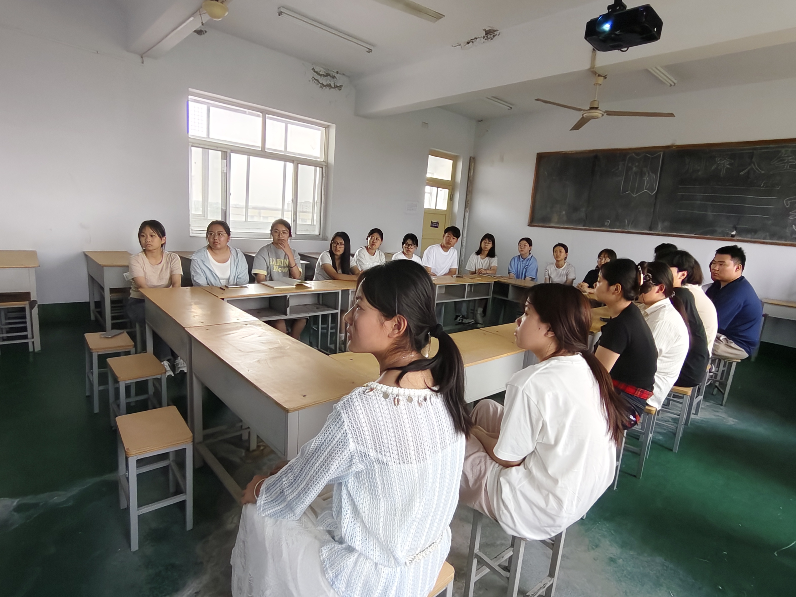 少妇被又大又粗又爽久久