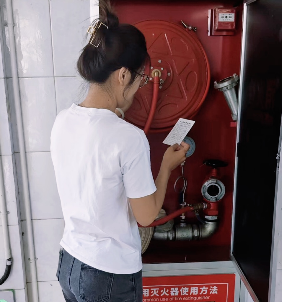 少妇被又大又粗又爽久久