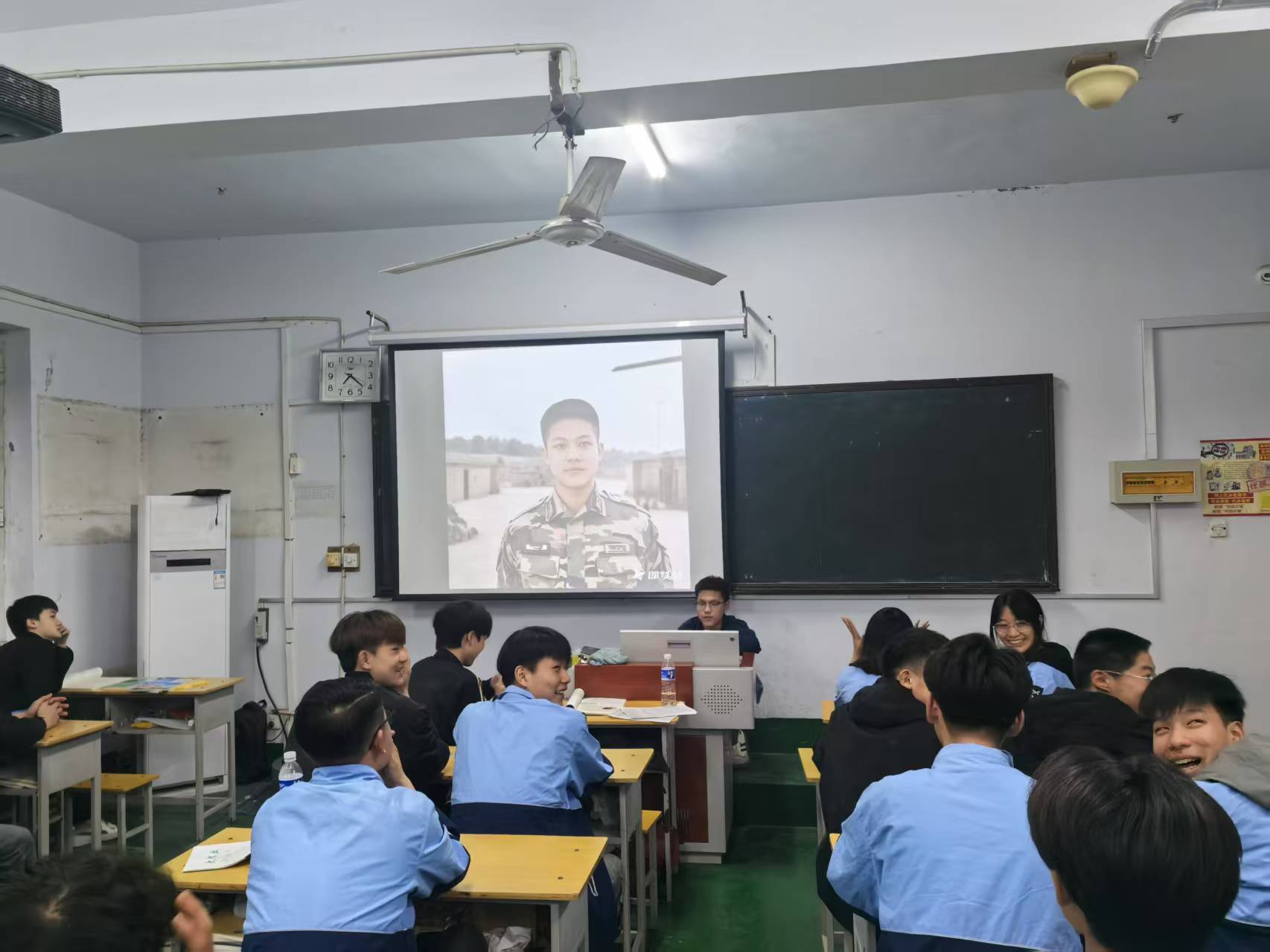 少妇被又大又粗又爽久久