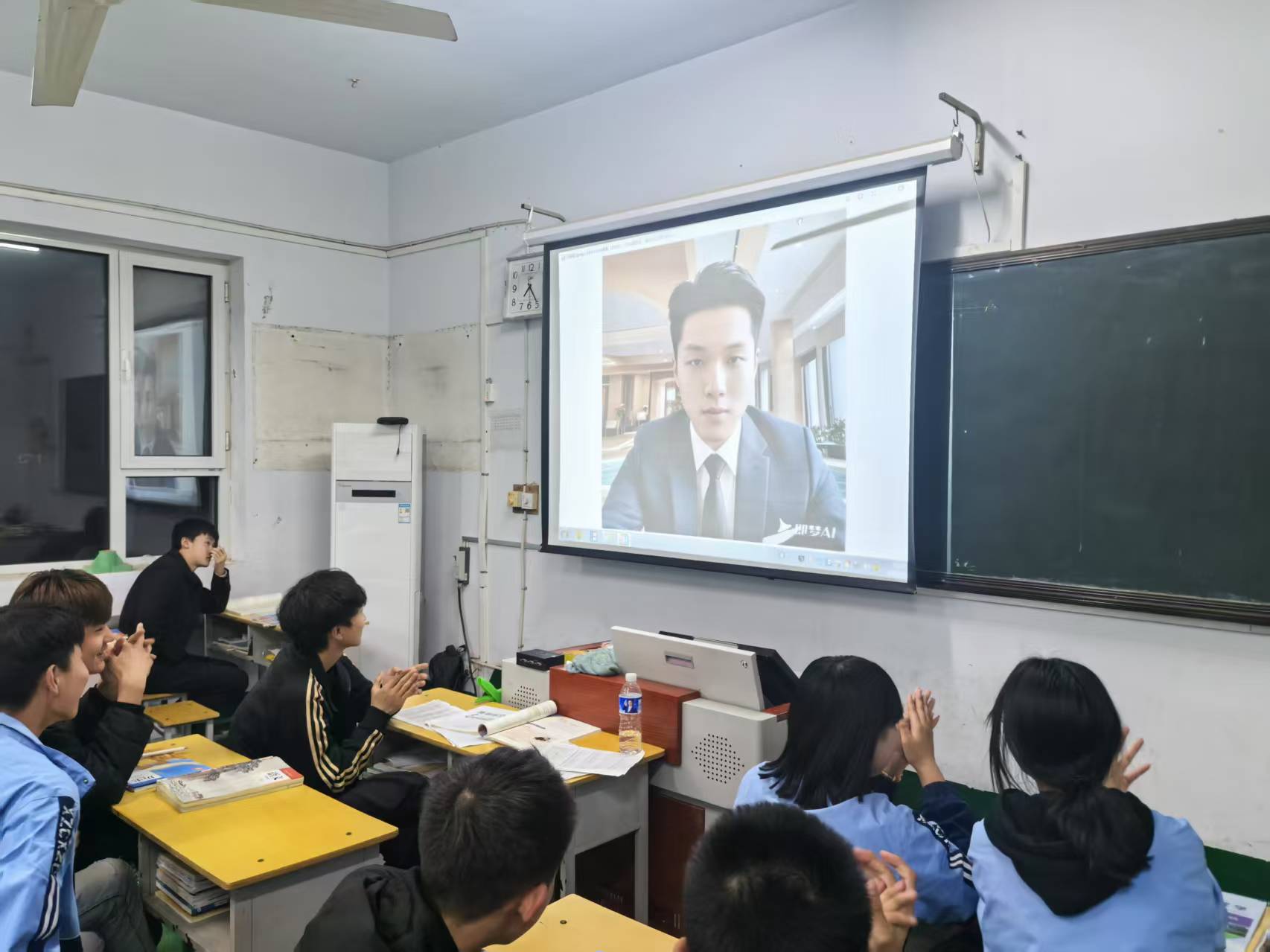 少妇被又大又粗又爽久久