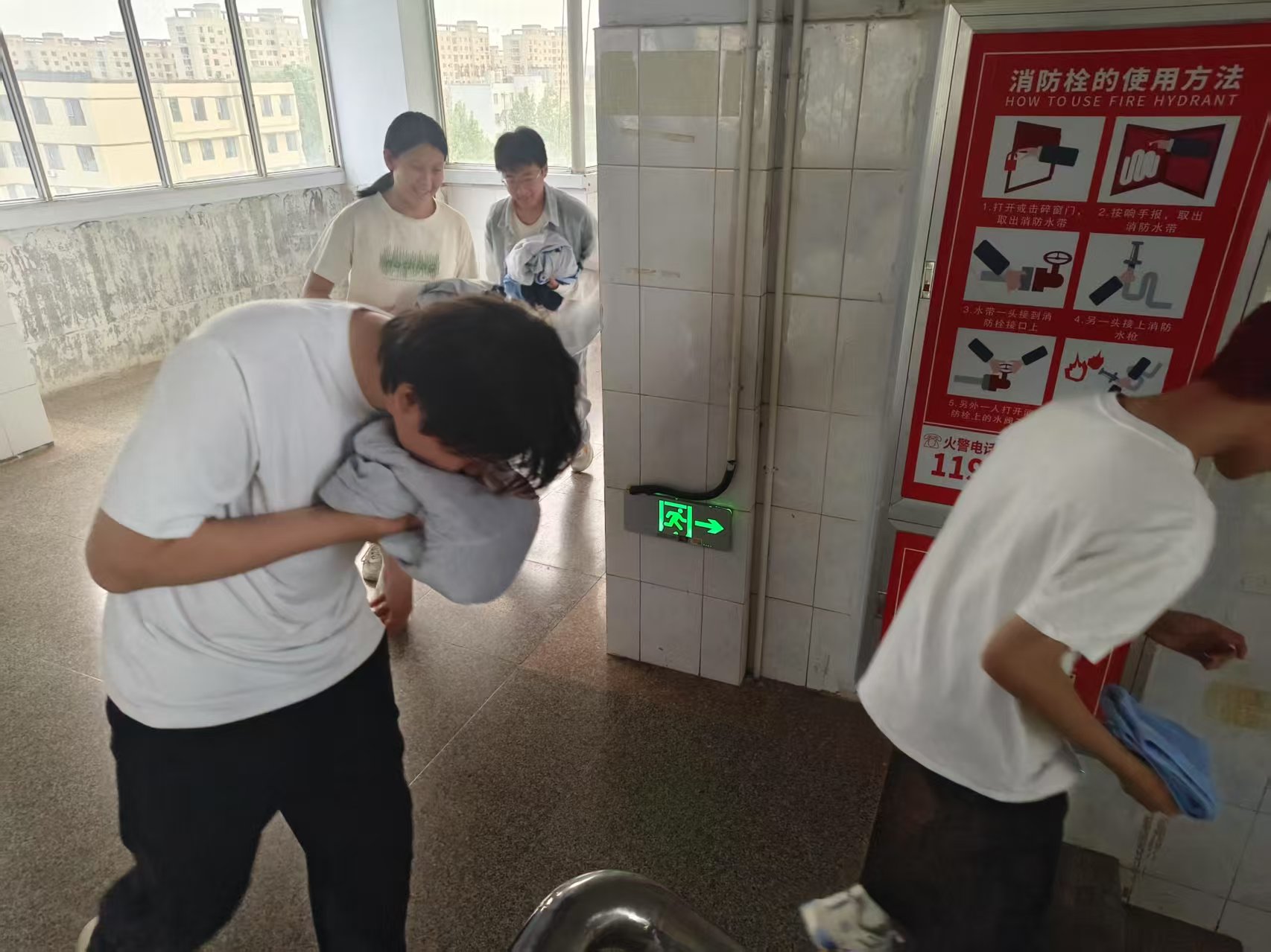 少妇被又大又粗又爽久久