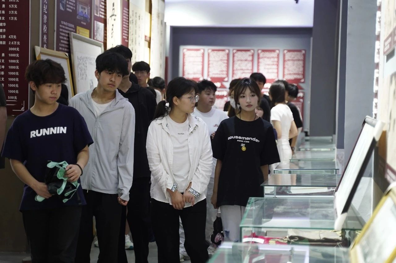 少妇被又大又粗又爽久久