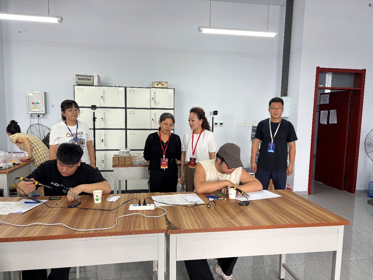 少妇被又大又粗又爽久久