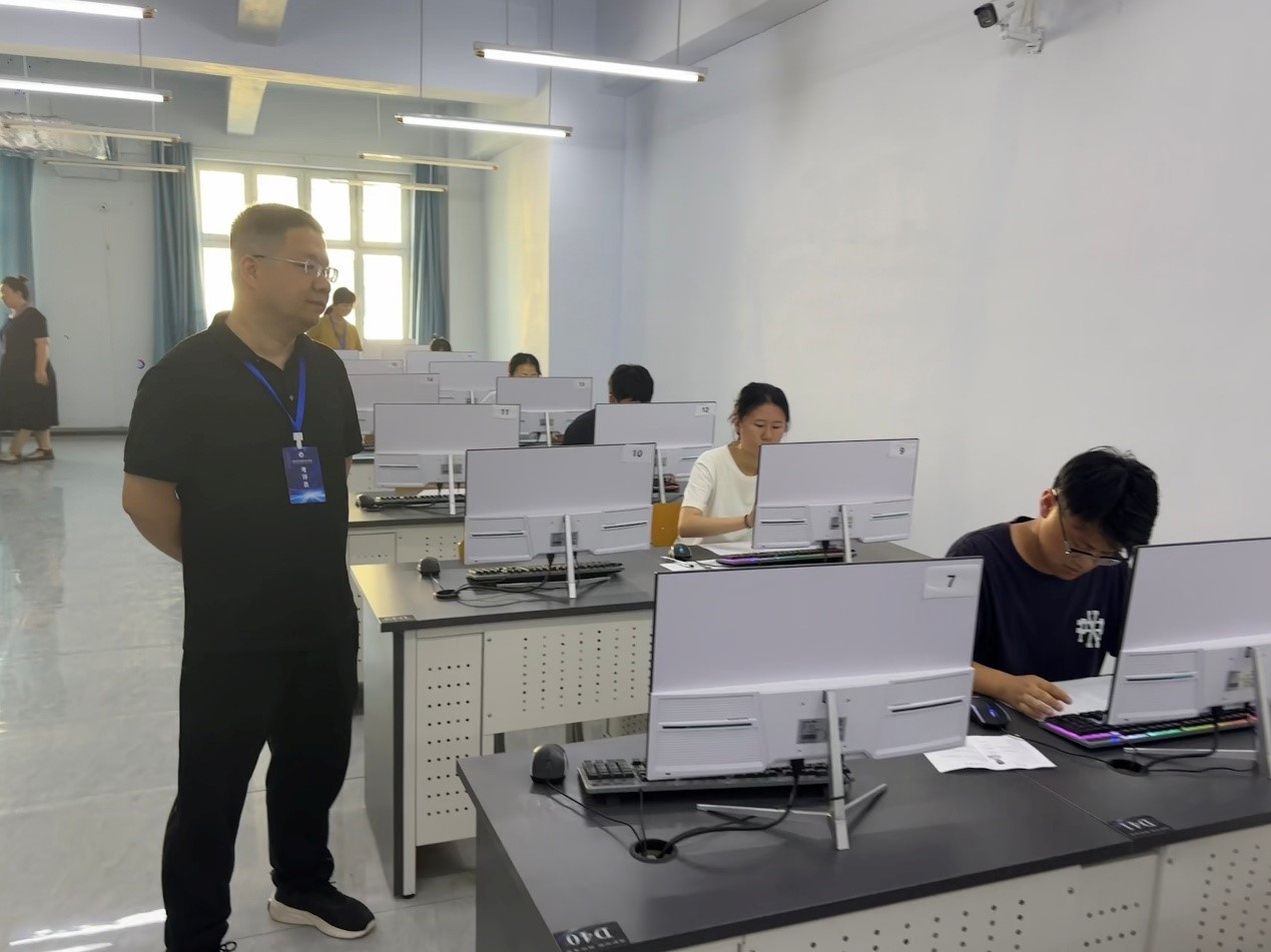 少妇被又大又粗又爽久久