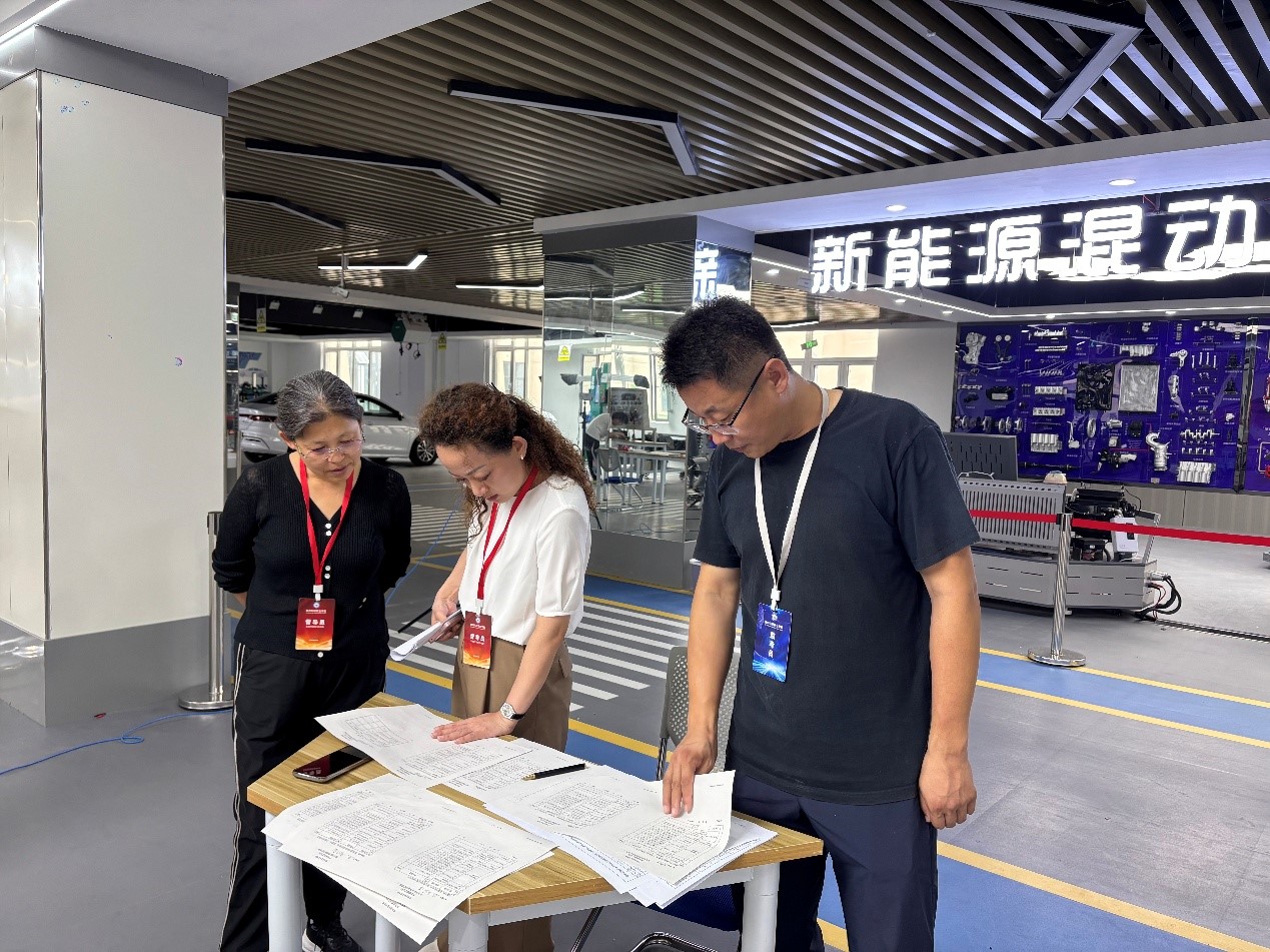 少妇被又大又粗又爽久久