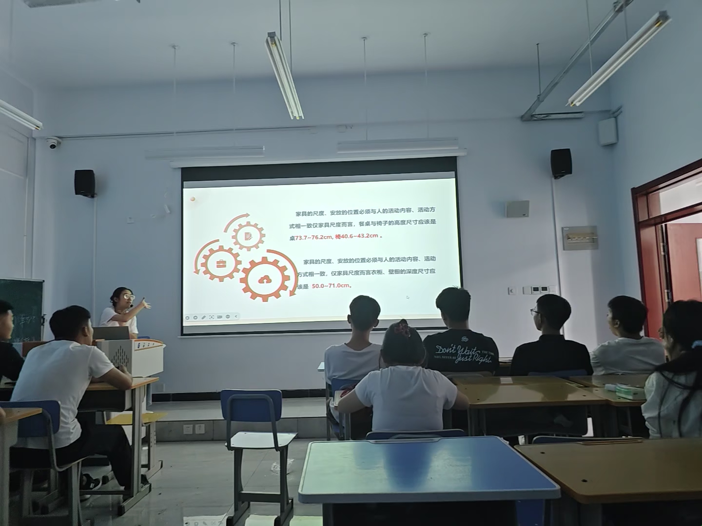 少妇被又大又粗又爽久久