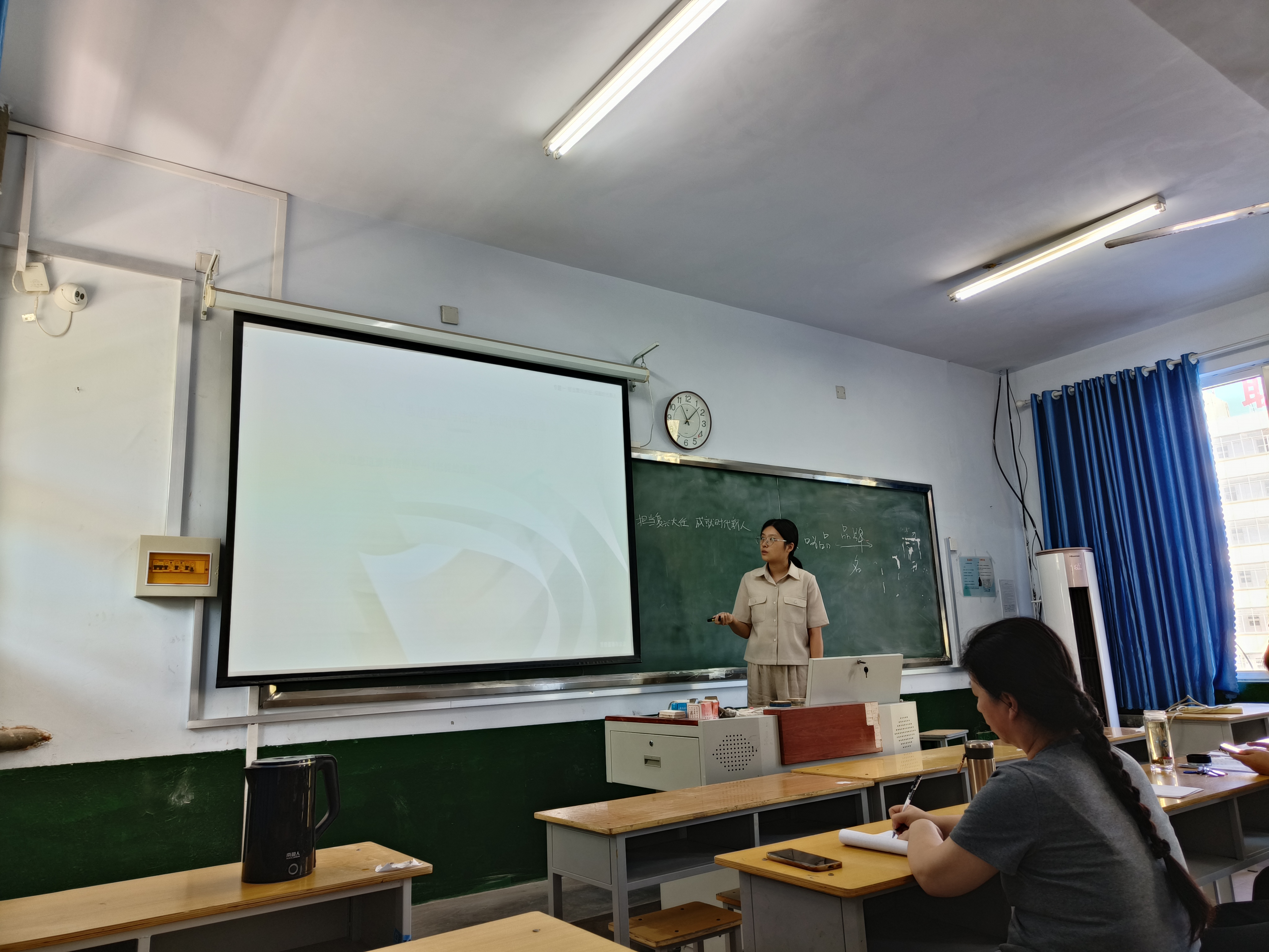 少妇被又大又粗又爽久久