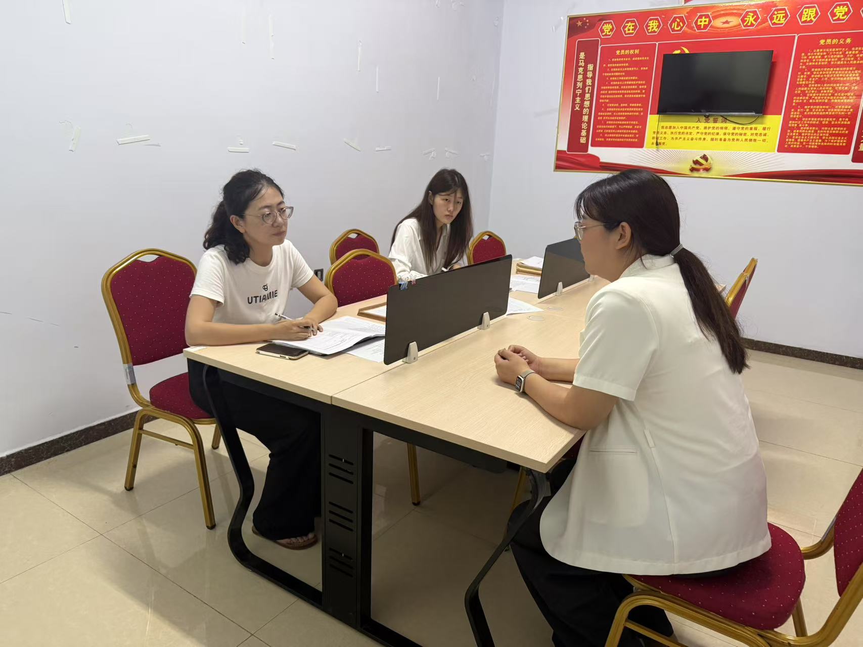 少妇被又大又粗又爽久久