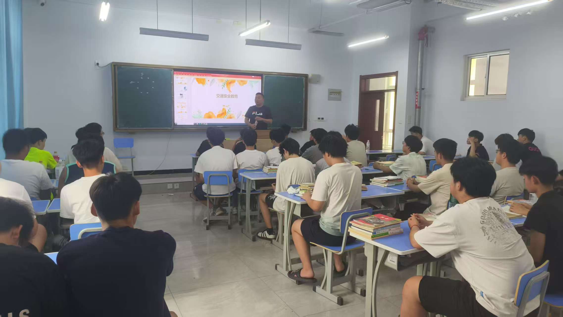 少妇被又大又粗又爽久久