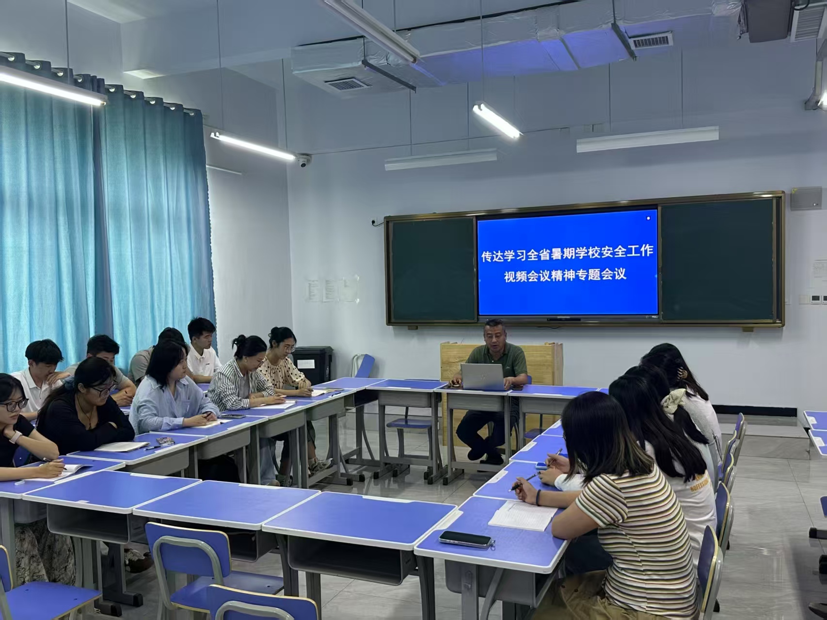 少妇被又大又粗又爽久久