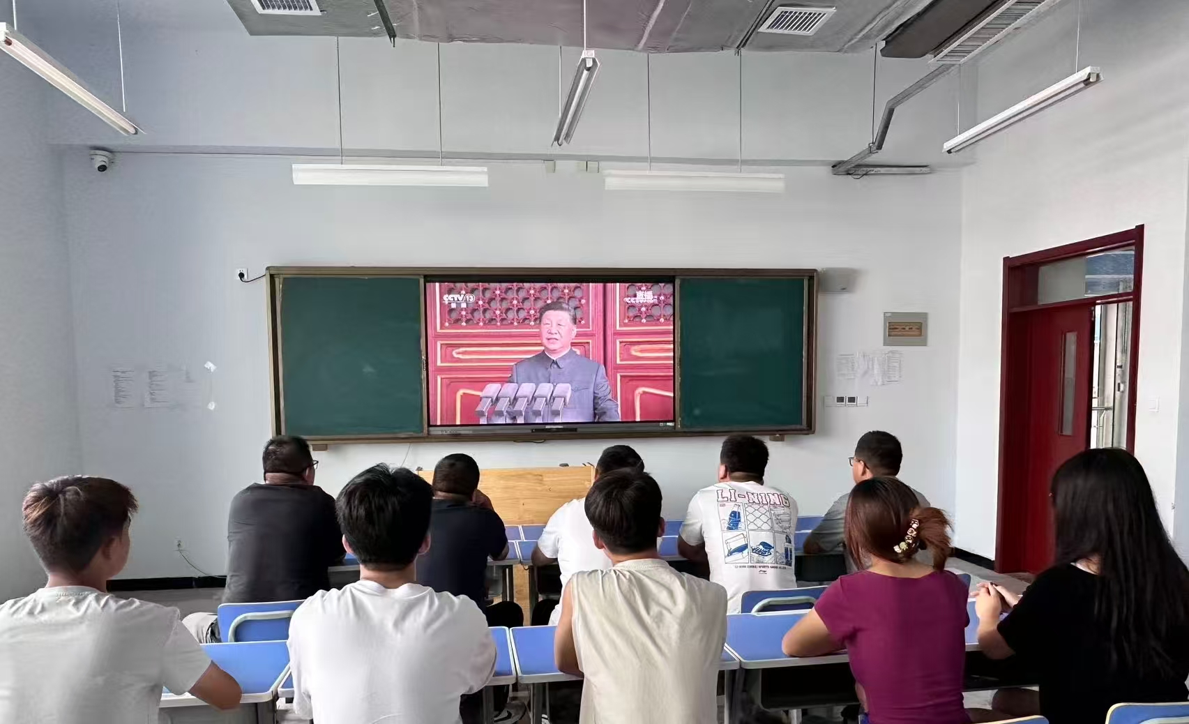 少妇被又大又粗又爽久久