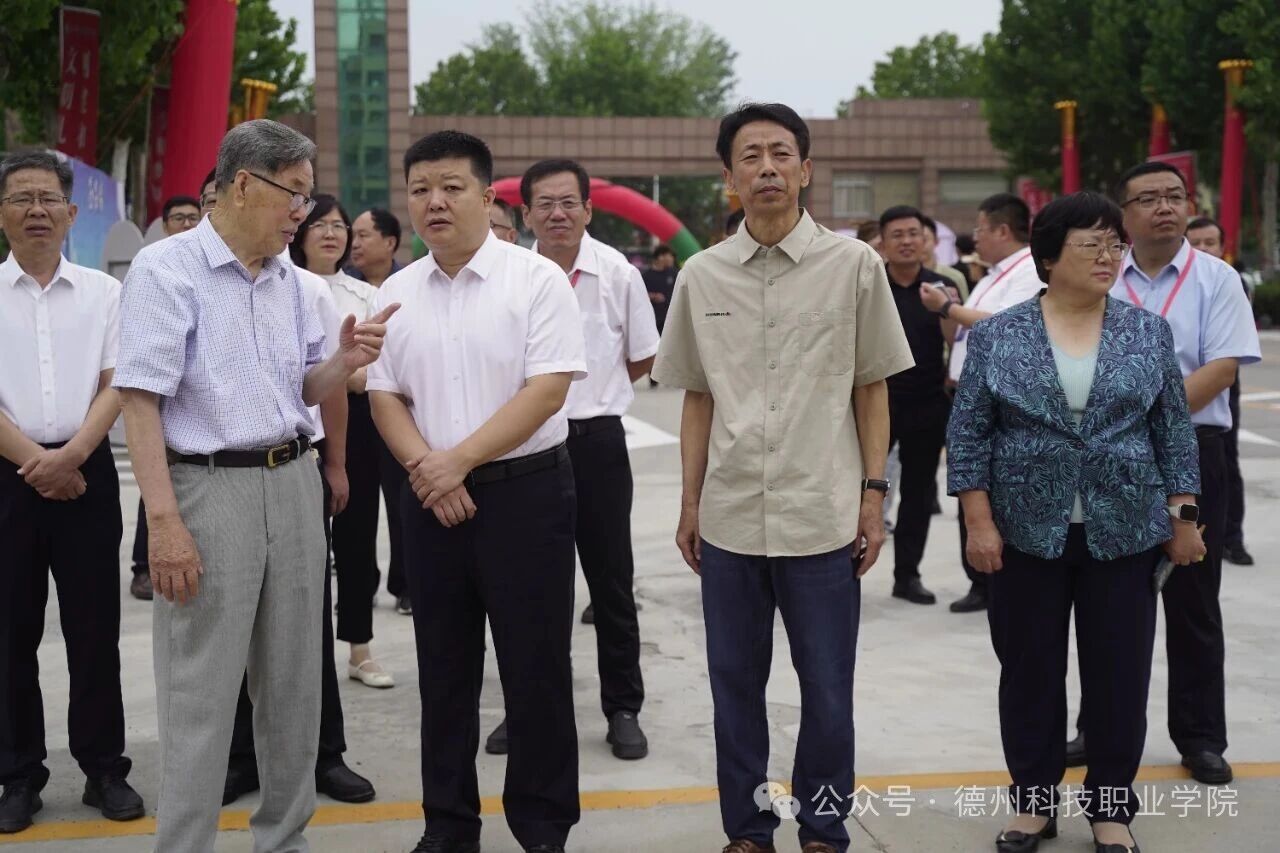 少妇被又大又粗又爽久久