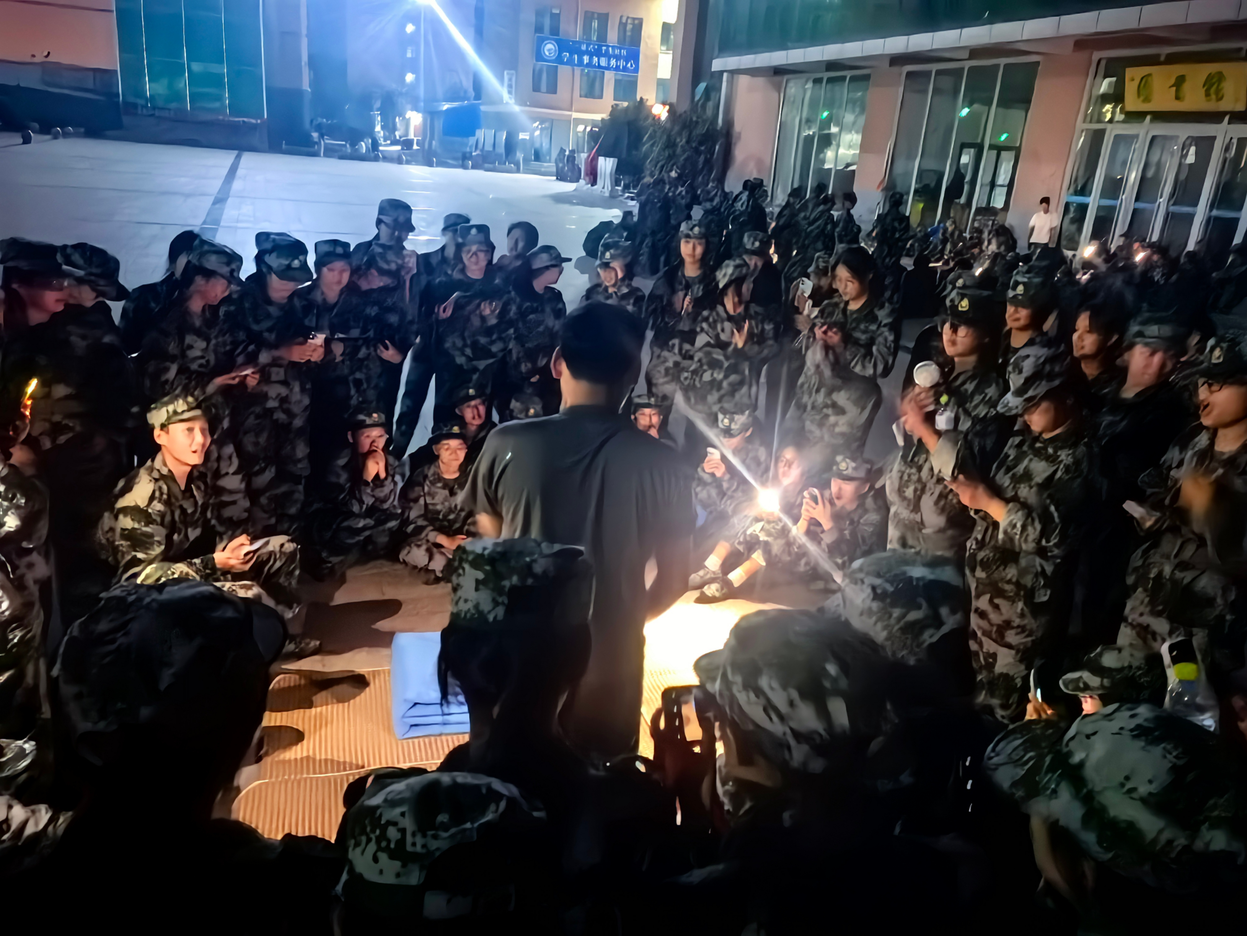 少妇被又大又粗又爽久久