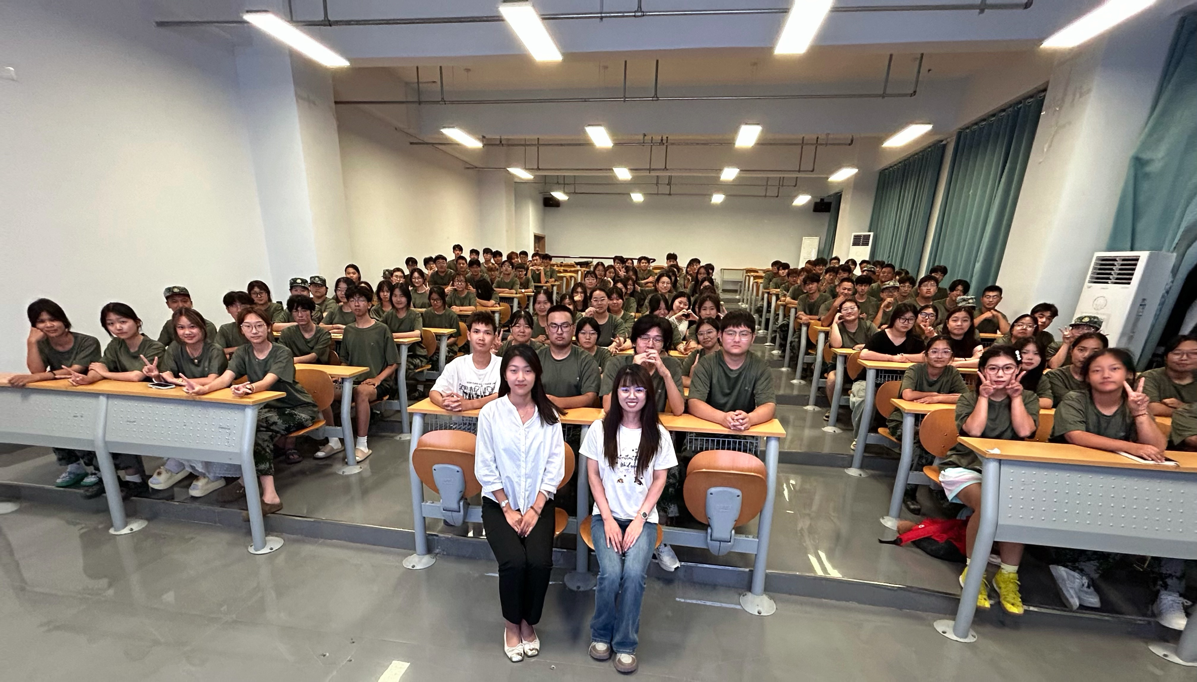 少妇被又大又粗又爽久久