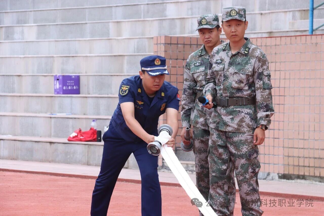 少妇被又大又粗又爽久久