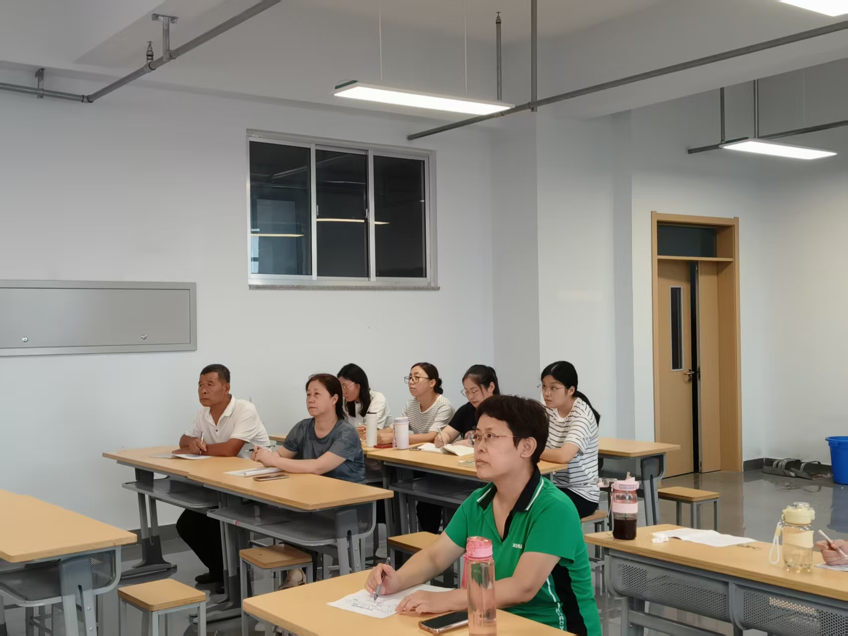 少妇被又大又粗又爽久久