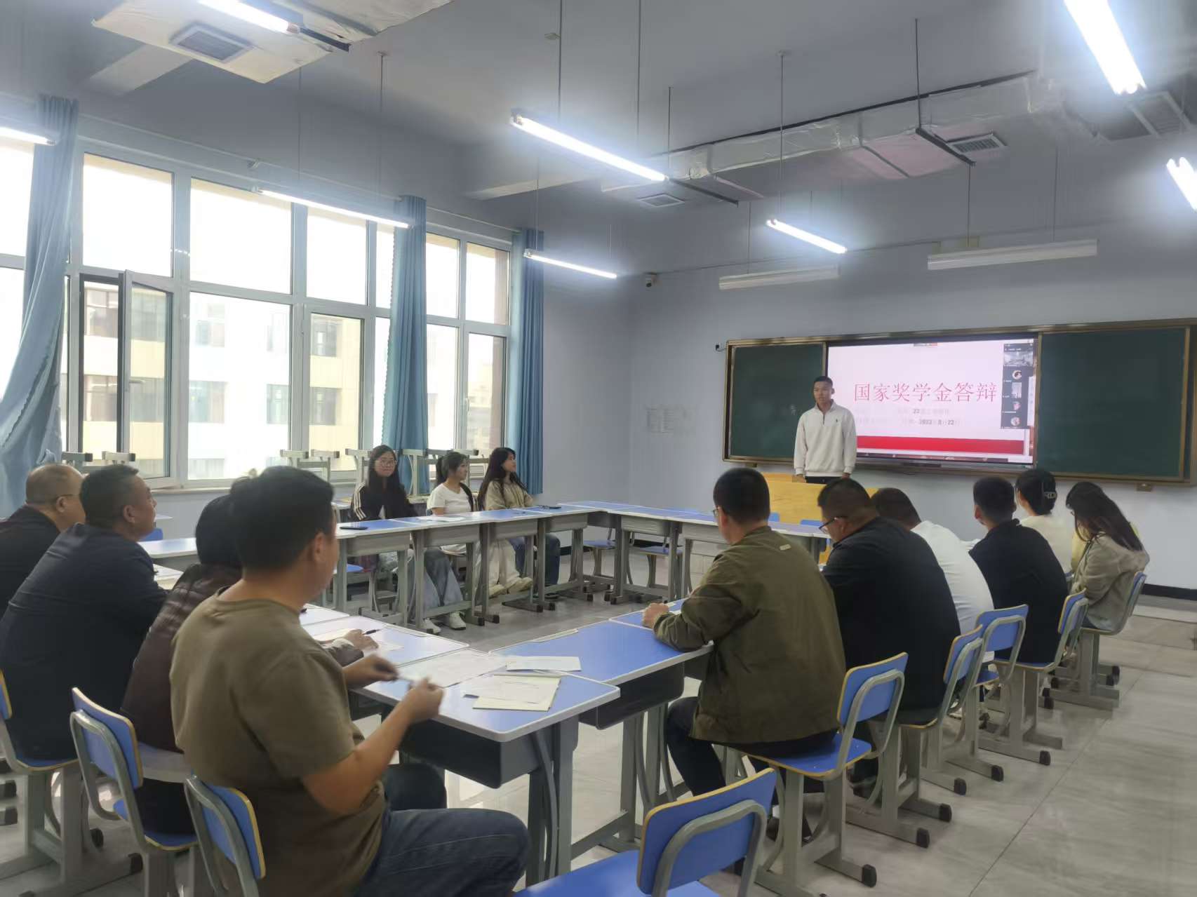 少妇被又大又粗又爽久久