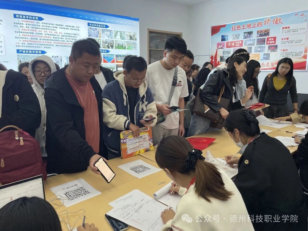 少妇被又大又粗又爽久久