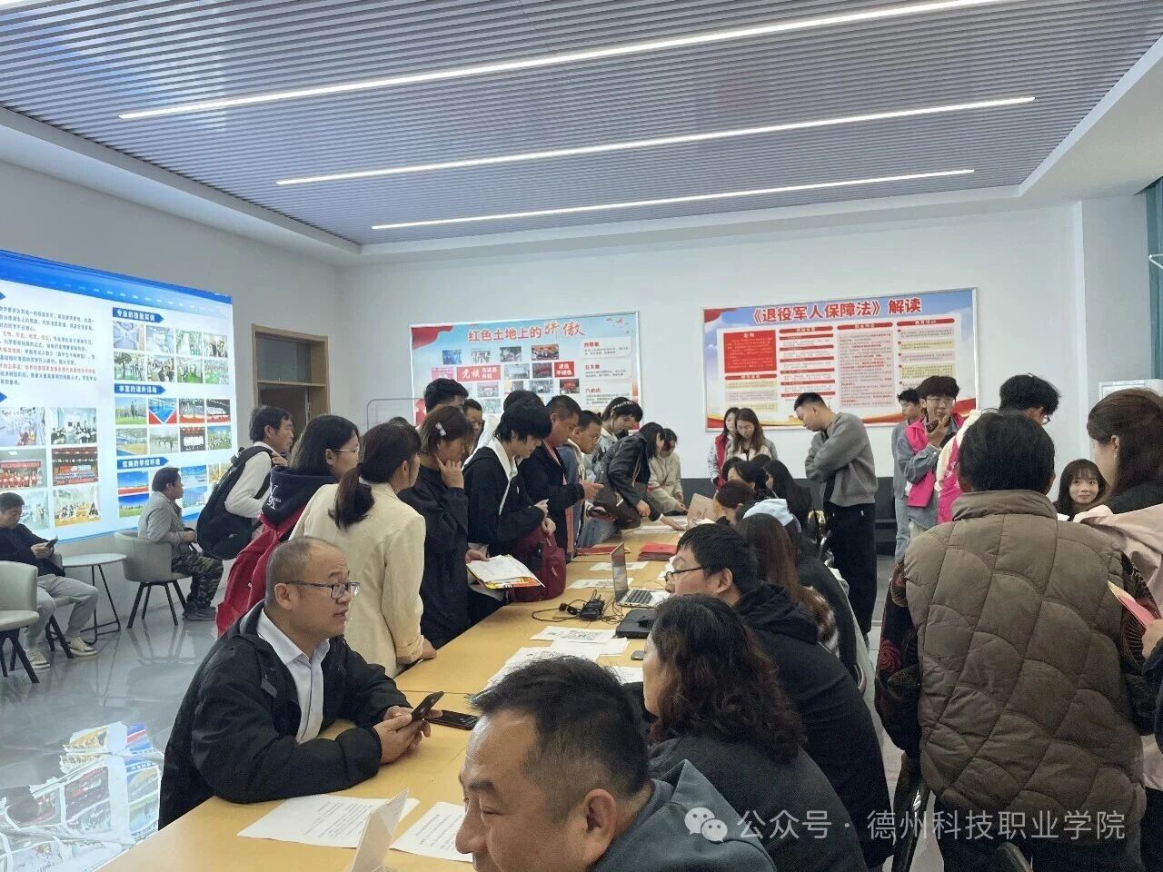 少妇被又大又粗又爽久久