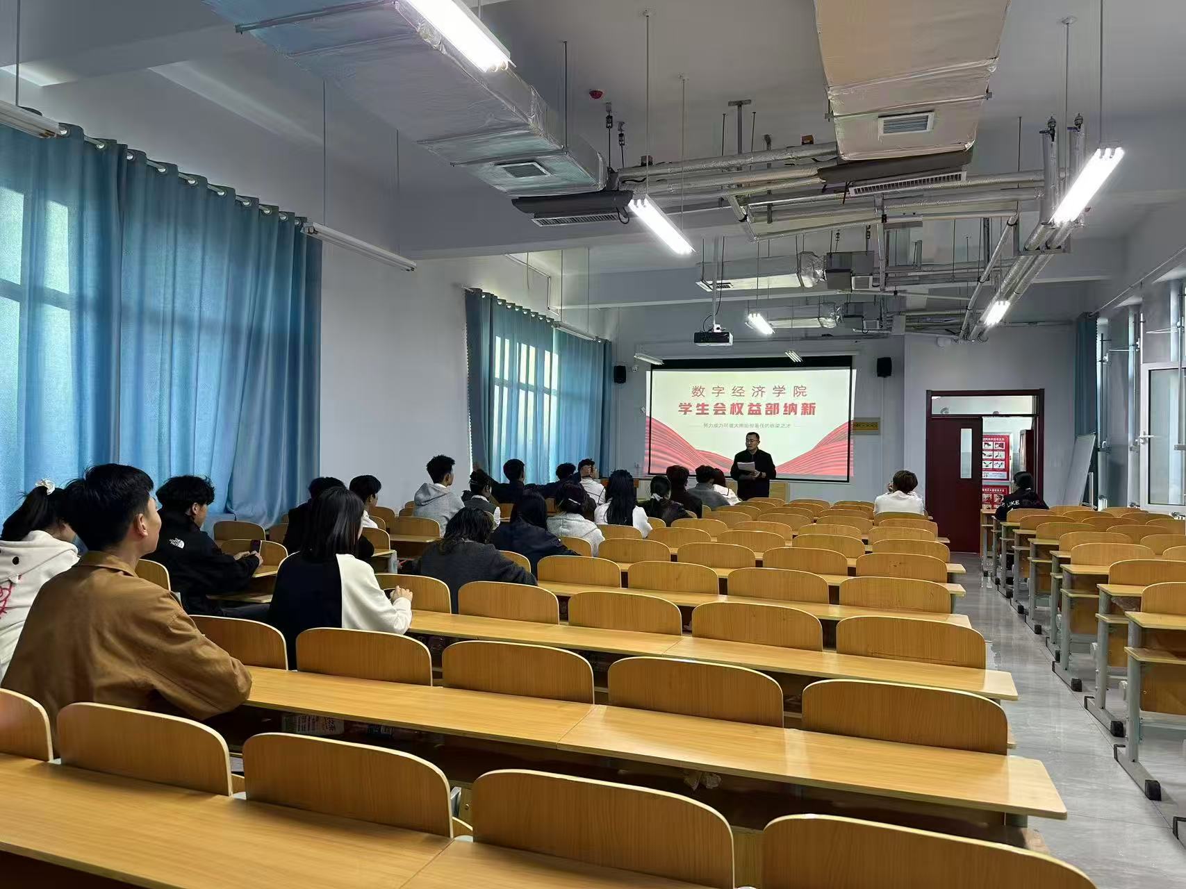 少妇被又大又粗又爽久久