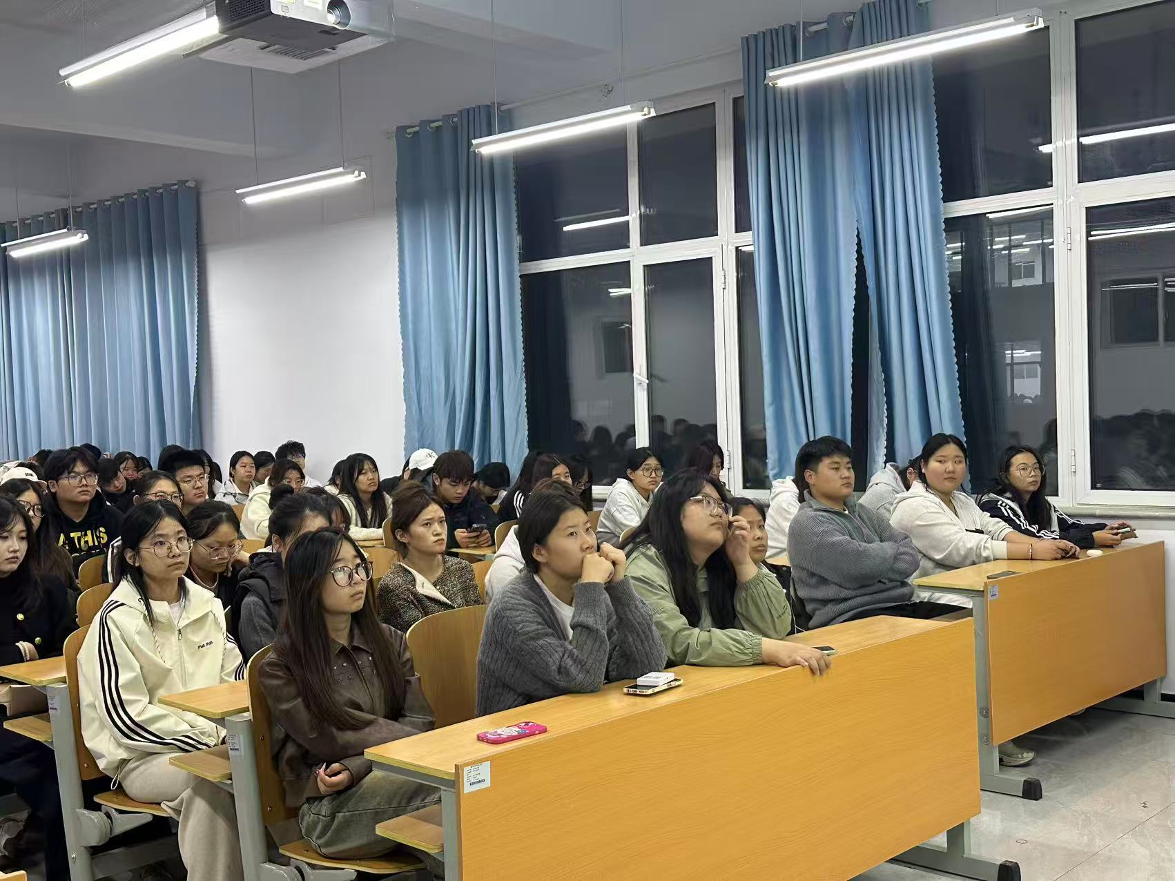 少妇被又大又粗又爽久久