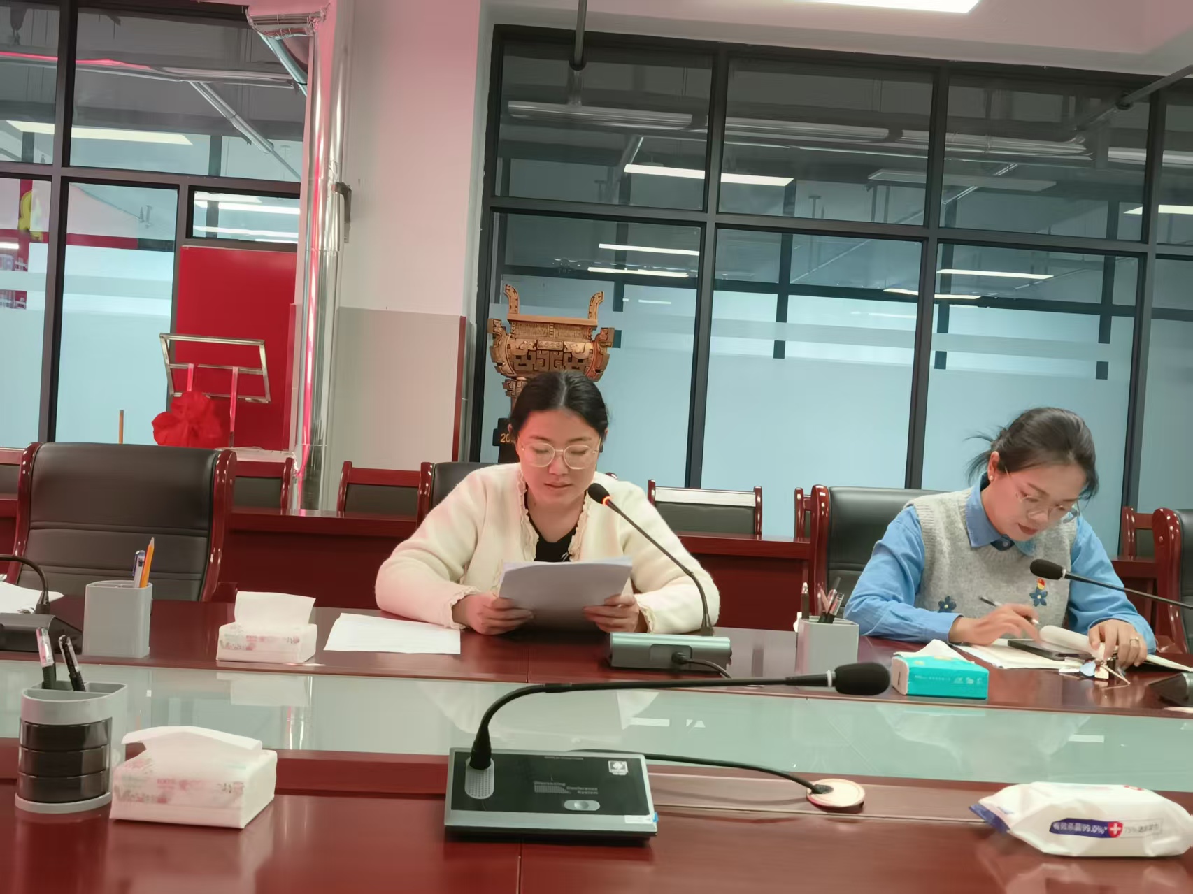 少妇被又大又粗又爽久久