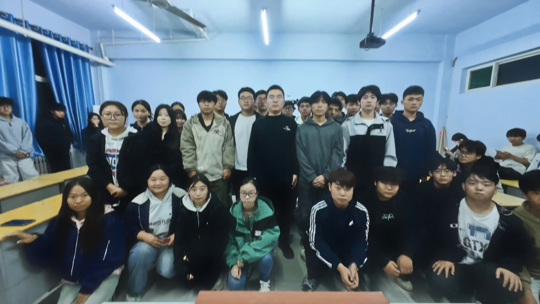 少妇被又大又粗又爽久久