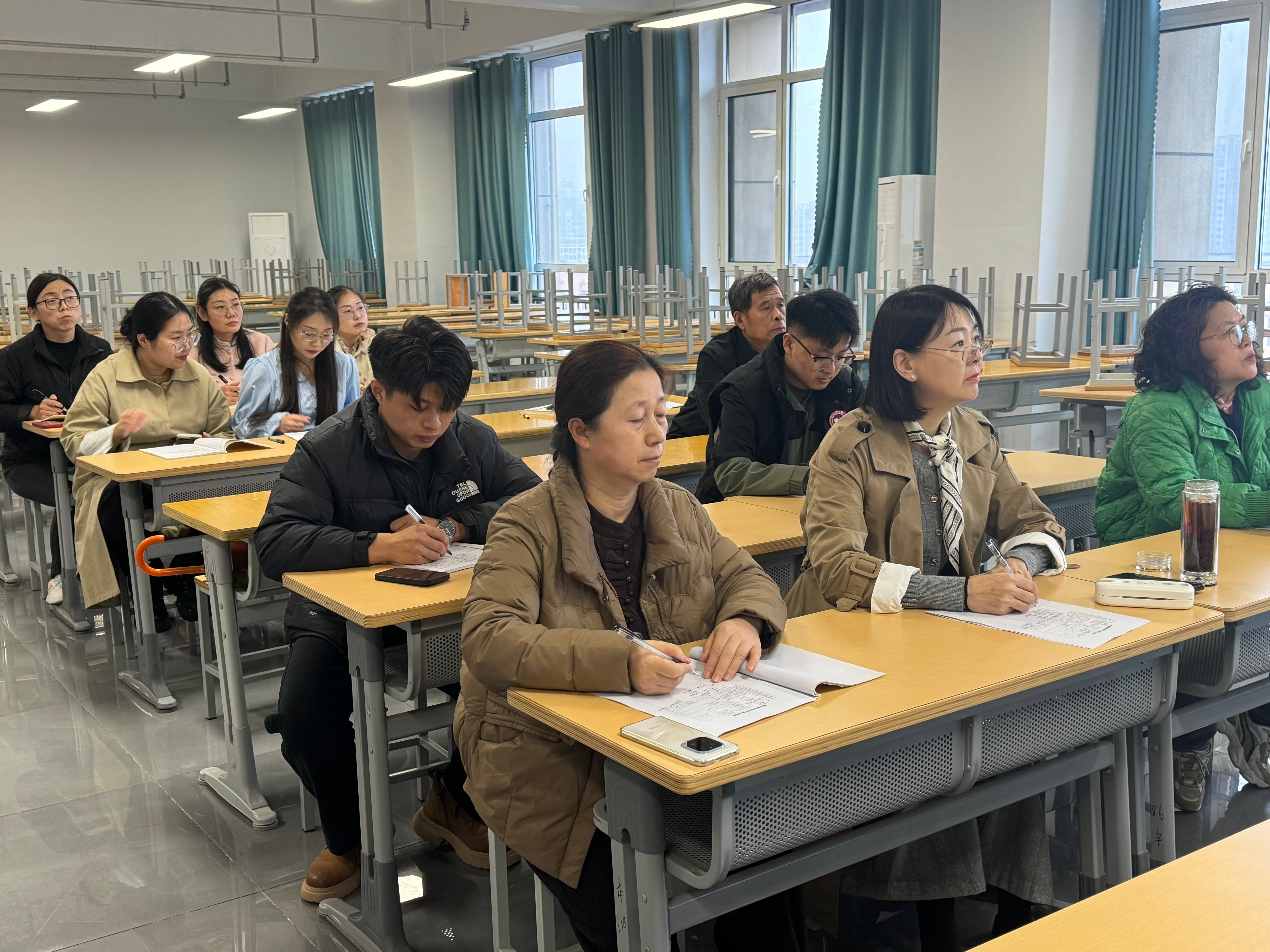 少妇被又大又粗又爽久久