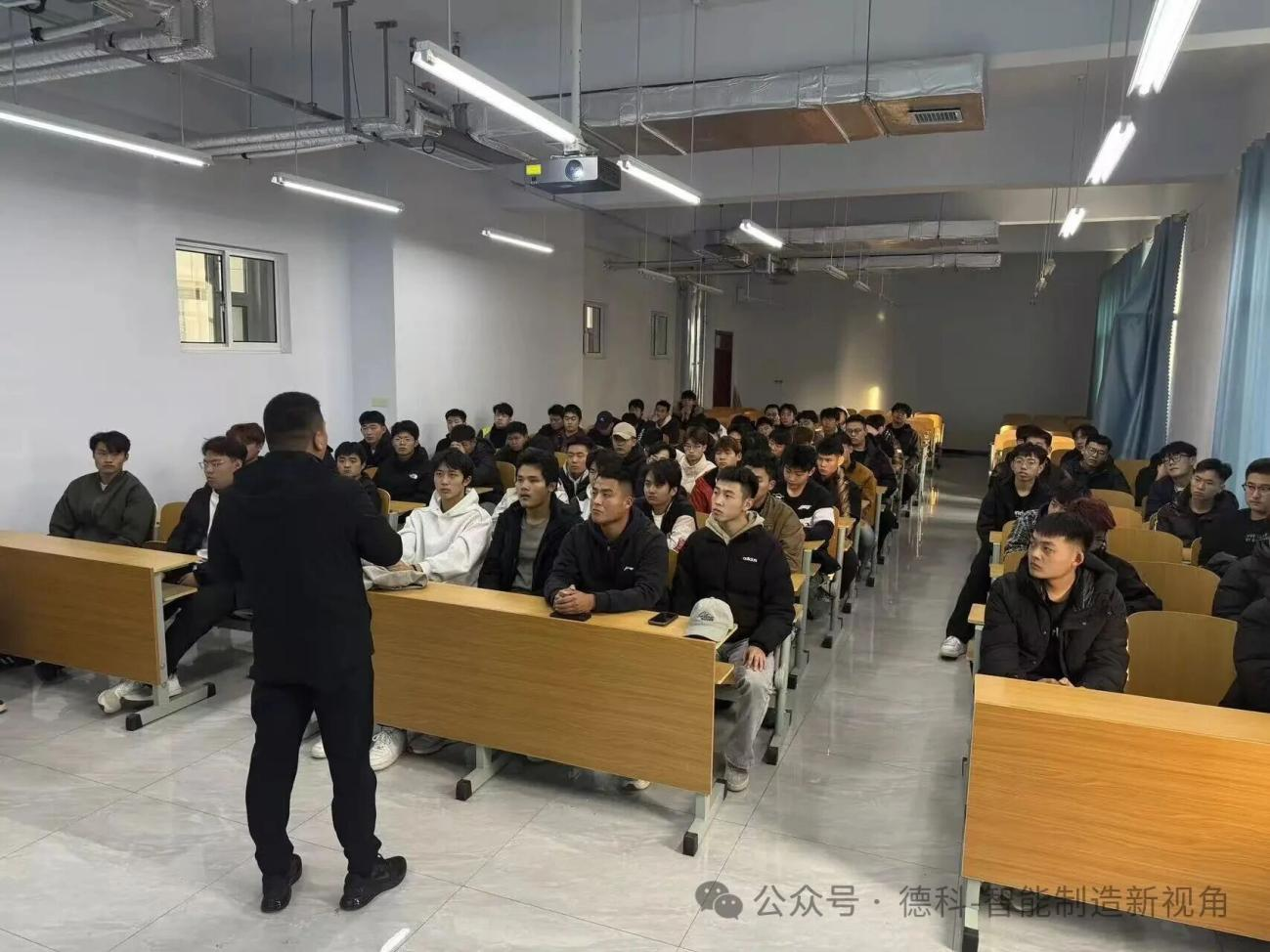 少妇被又大又粗又爽久久