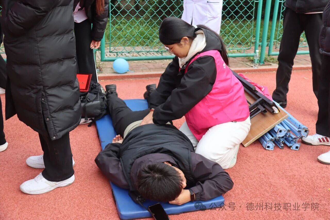 少妇被又大又粗又爽久久