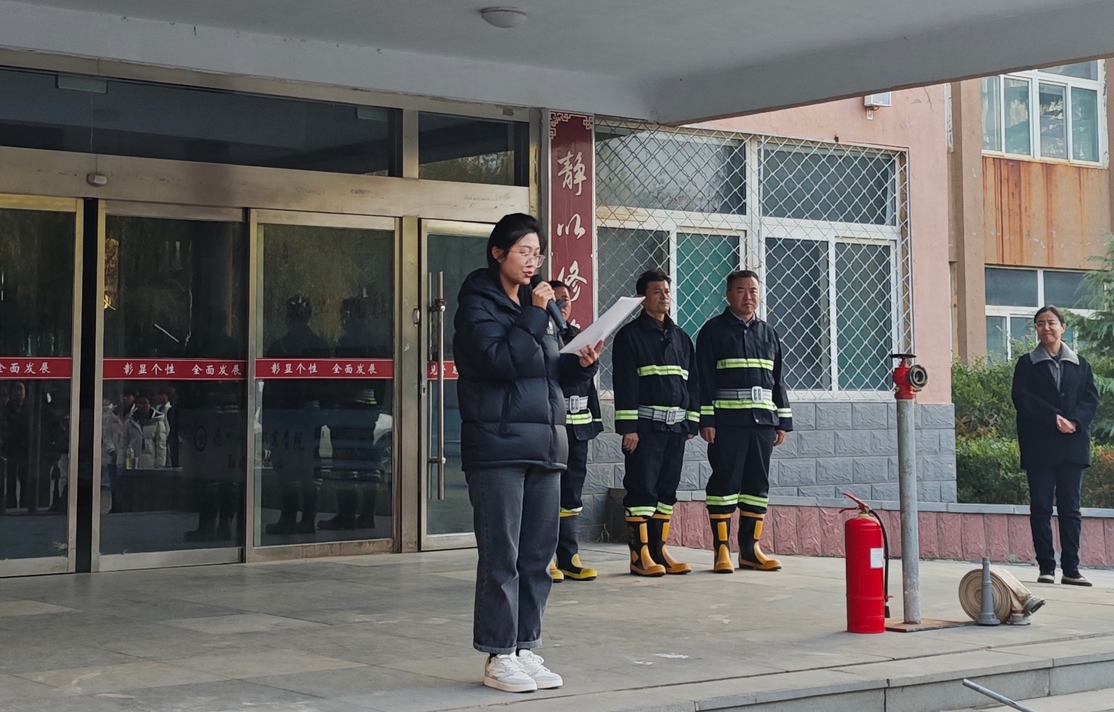 少妇被又大又粗又爽久久