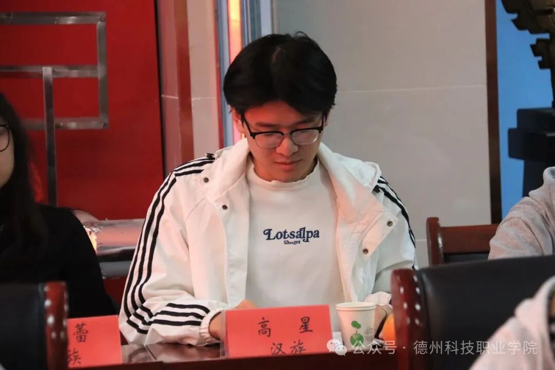 少妇被又大又粗又爽久久