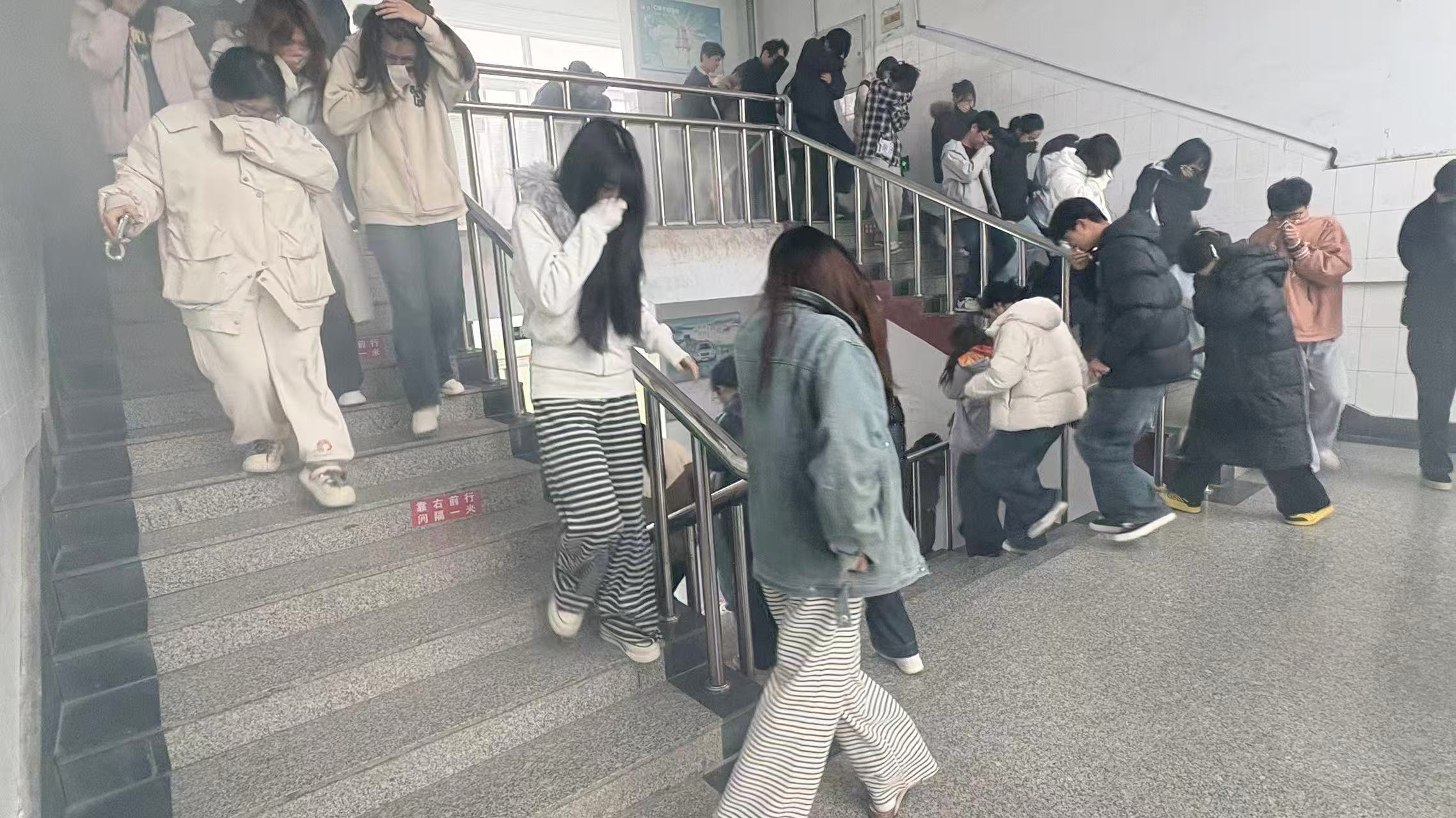 少妇被又大又粗又爽久久