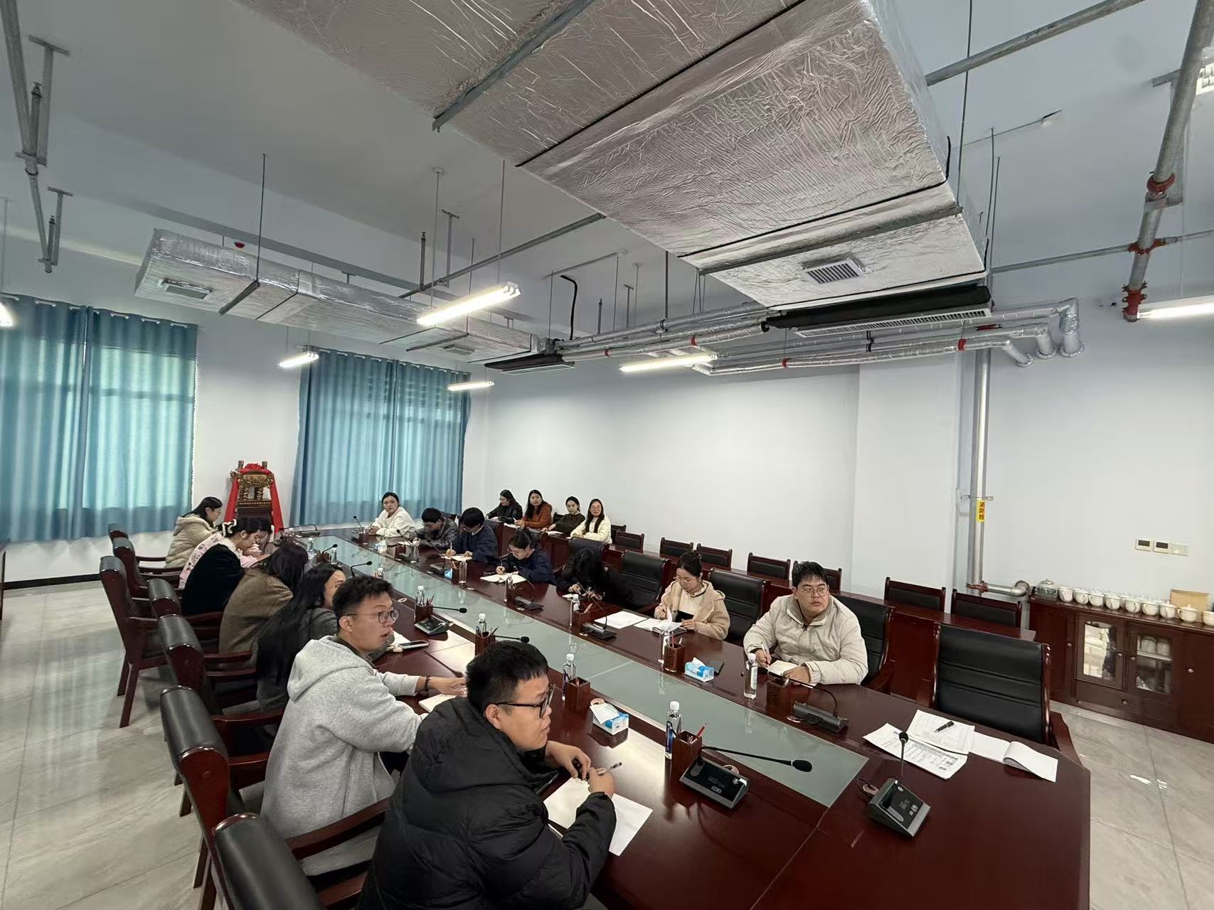 少妇被又大又粗又爽久久