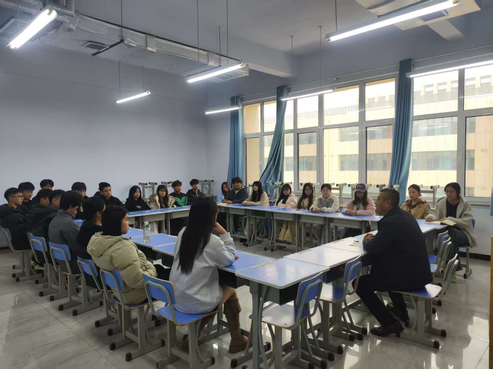 少妇被又大又粗又爽久久